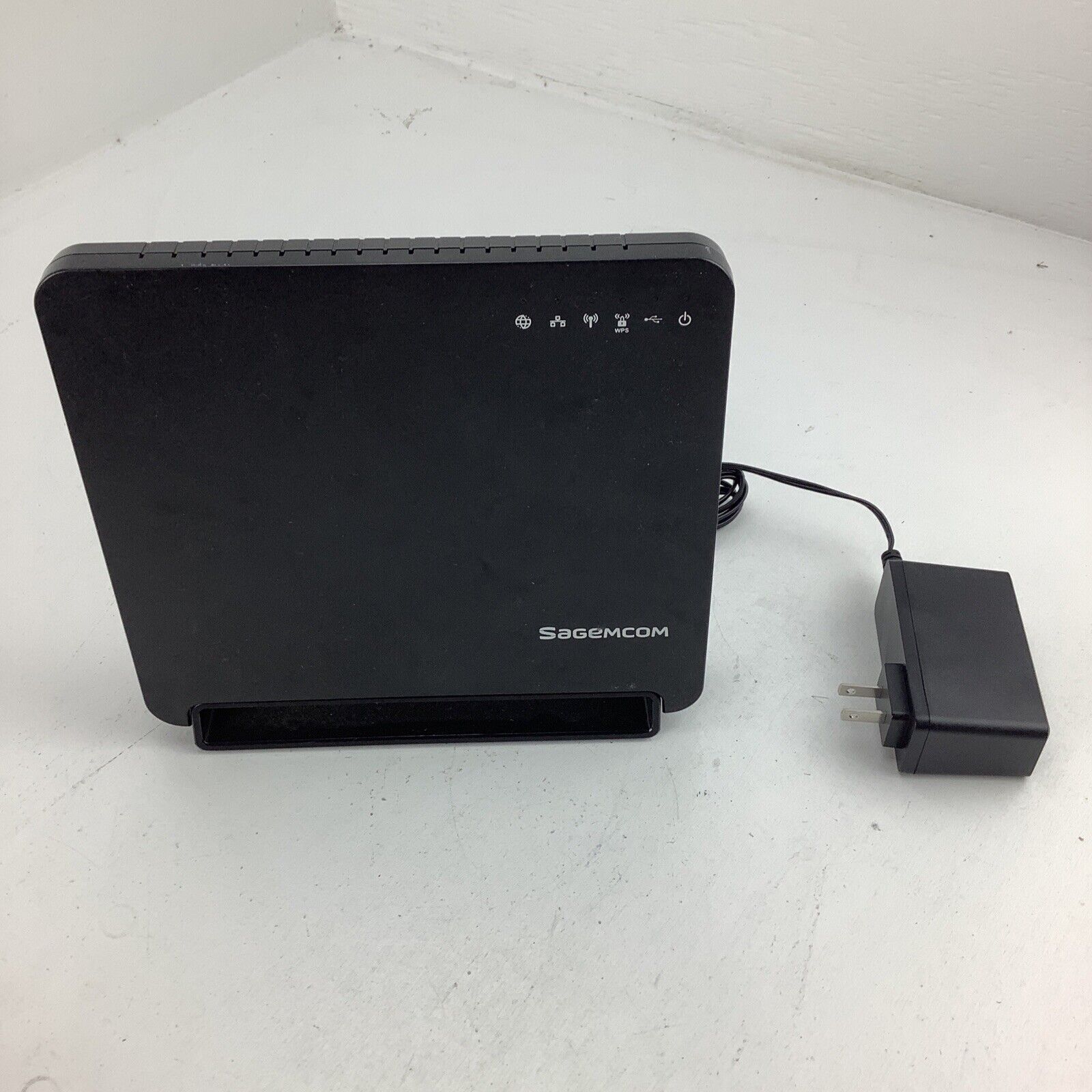 Sagemcom 5260 1000 Mbps Wireless Router - Black