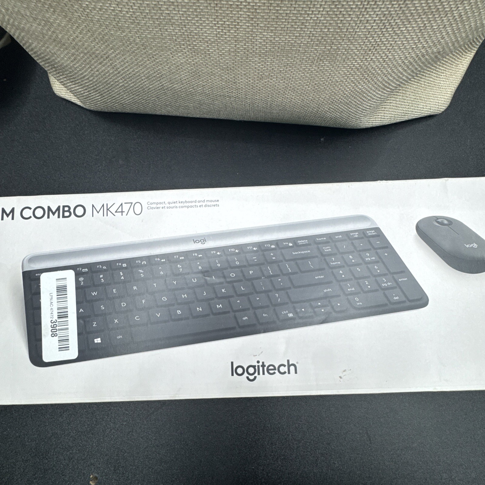 Logitech MK470 Slim Combo Compact quiet keyboard & Mouse-097855153326