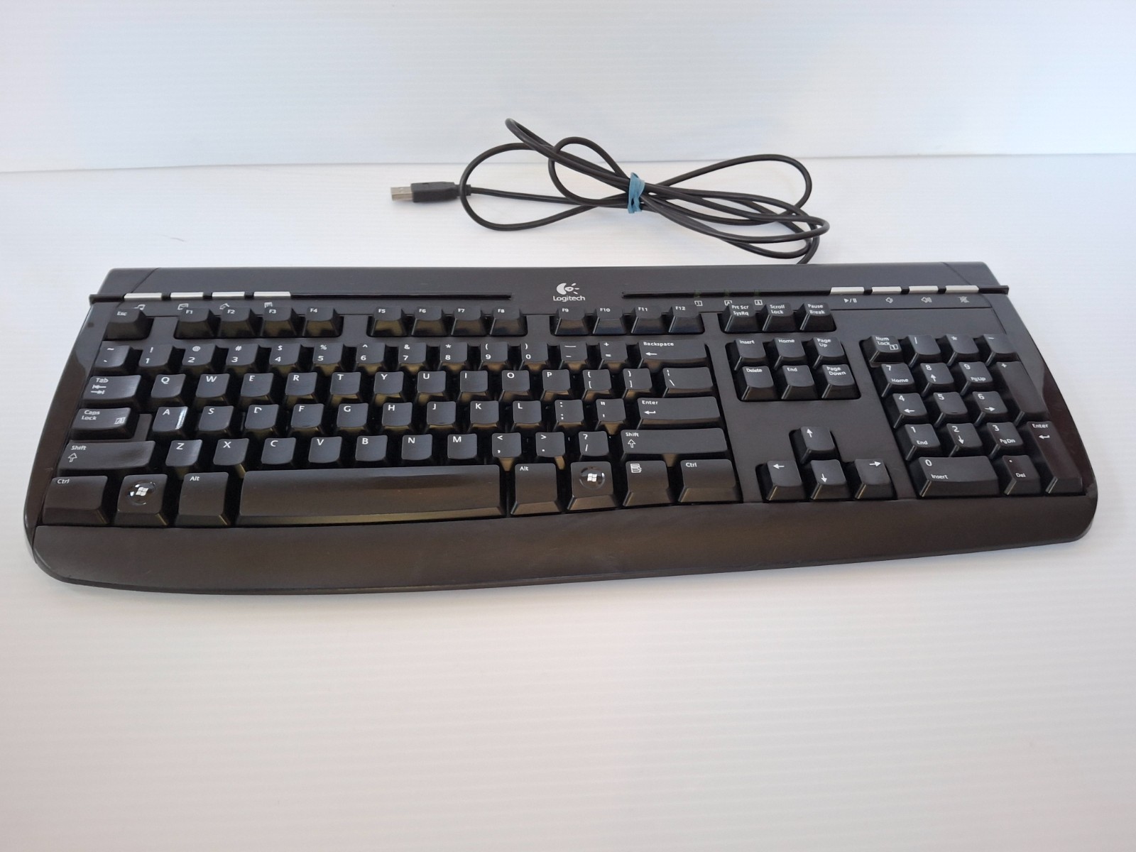Logitech internet 350 Y-US76A Wired USB Keyboard - Cleaned & Tested and working