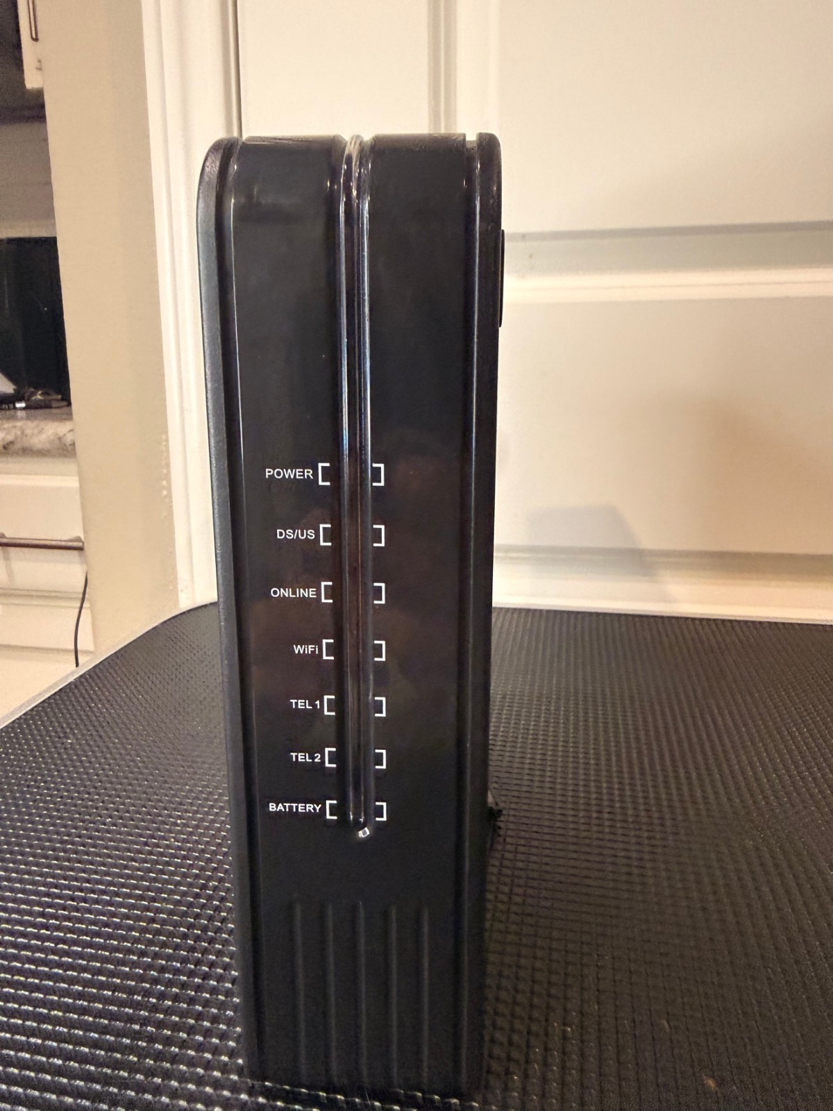 Ubee DVW3201B Cable Modem Router DOCSIS 3.0 WiFi Phone Gateway No Adapter A1