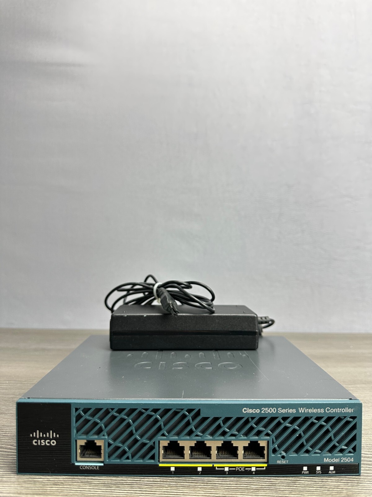 CISCO AIR-CT2504-K9  WLAN 2500 Series Wireless Controller - Same Day Shipping