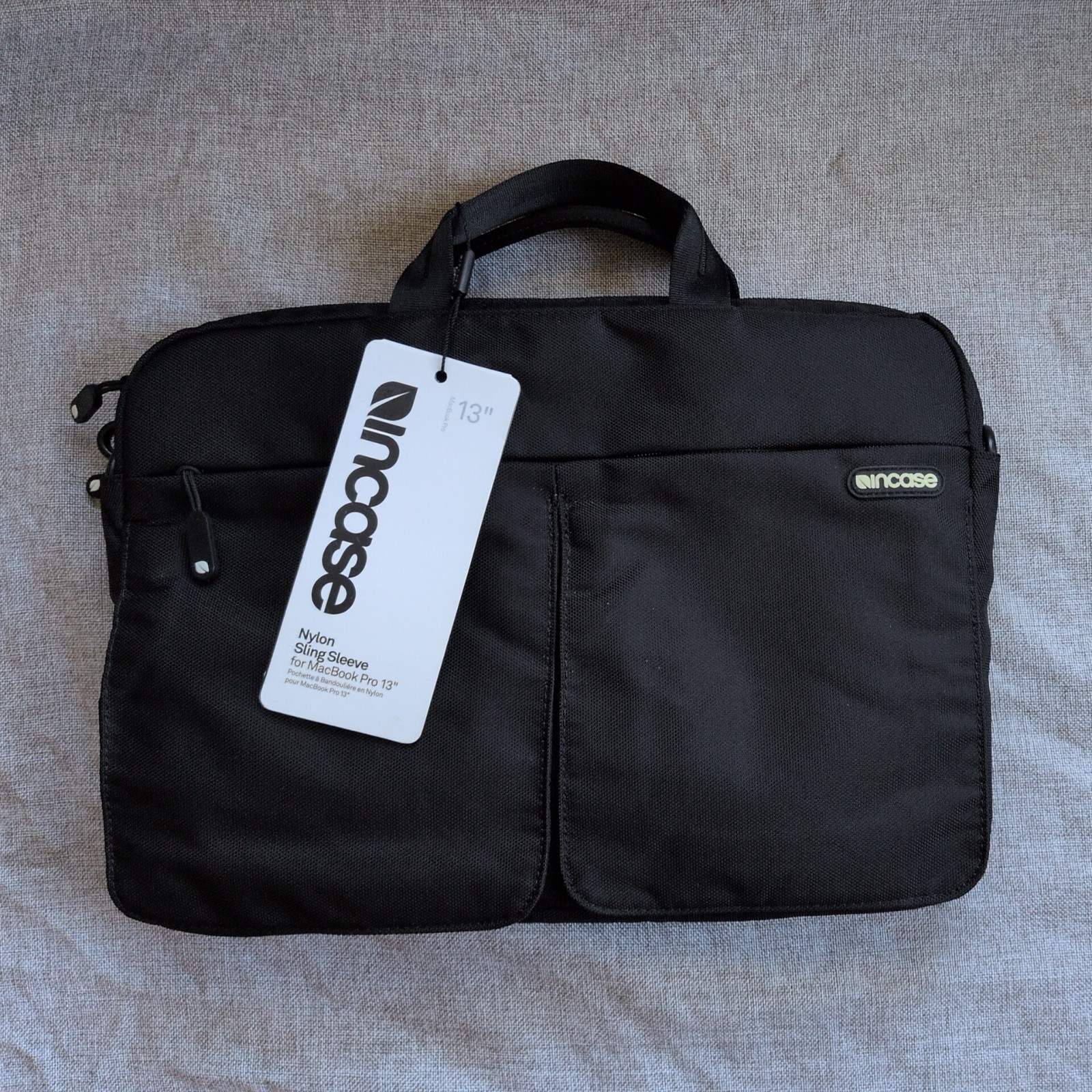 Incase Nylon Sling Laptop Computer Sleeve MacBook Pro 13” Black Brand New NWT