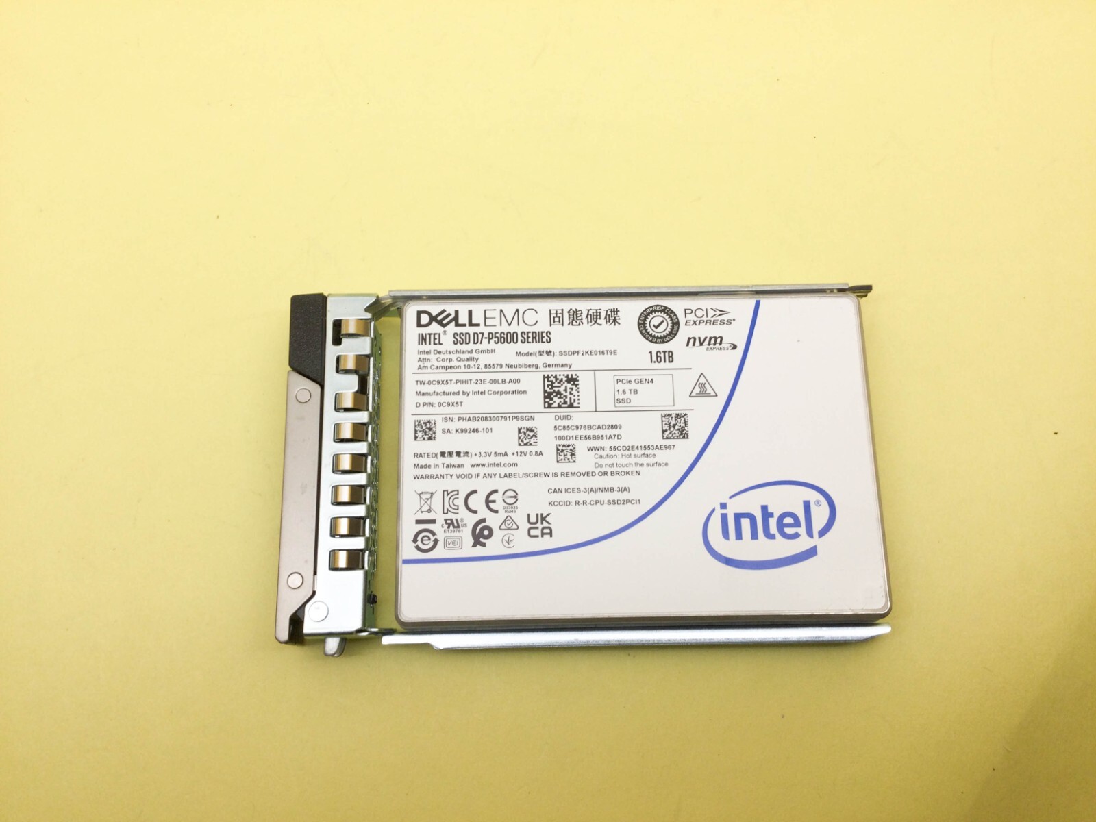 C9X5T DELL EMC Intel D7-P5600 1.6TB PCIe Gen4 x4 NVMe 2.5'' SSD SSDPF2KE016T9E