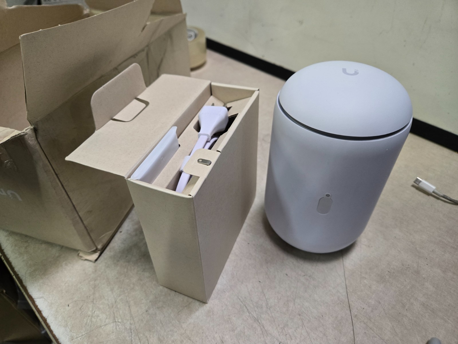 Ubiquiti Networks Wi-Fi Dream Router 7 (UDR7) - White NOB