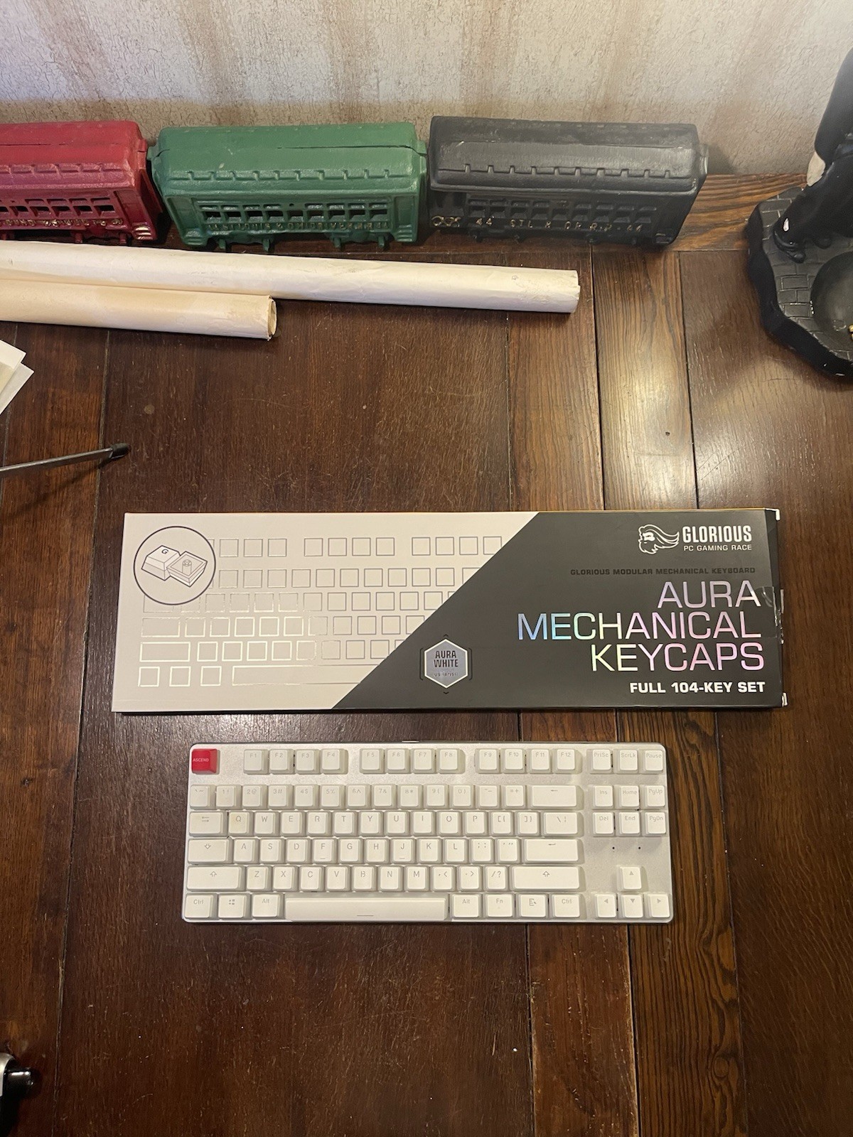 Glorious GMMK TKL Hotswappable Gaming Keyboard - Gateron Switches  (White) Lot