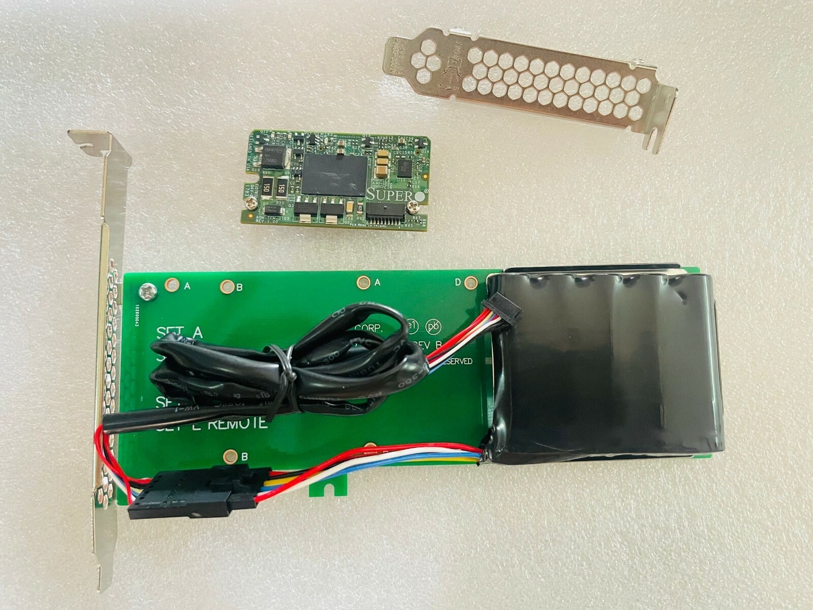 Supermicro BTR-TFM8G-LSICVM02 SuperCap TFM for SAS +Bracket  AOM-S3108M-H8 