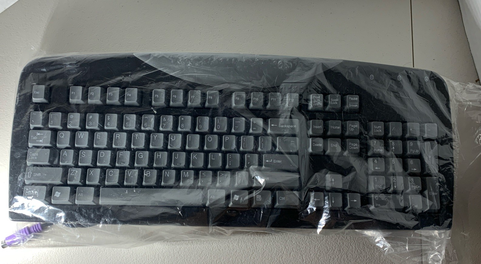Vintage Gateway SK-9921 Standard PS/2 Computer Keyboard - Black & Gray