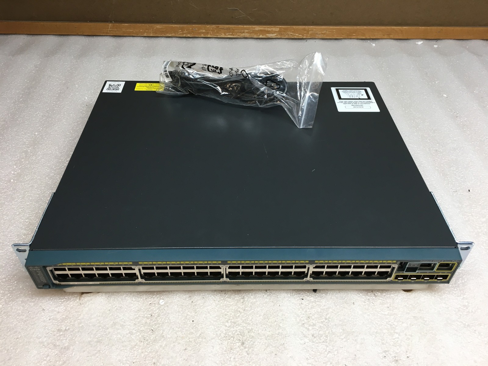 Cisco Catalyst 2960S series WS-C2960S-48FPS-L 48-Port Switch