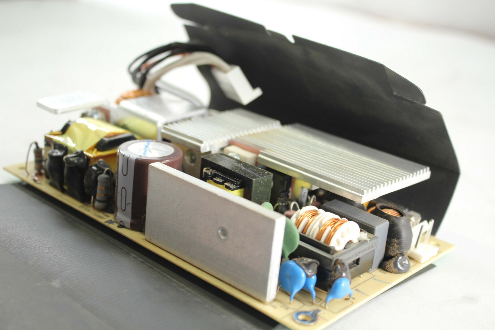 Delta Electronics Switching Power Supply E131881 DPS-180AB-6A 180w 100-127v