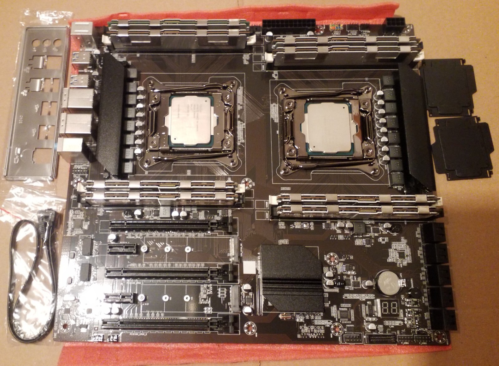 Dual S 2011-3 Intel Xeon + OctaCh. 64GB-512GB RAM+36C/72T 2x 2686 v4/2696 v3