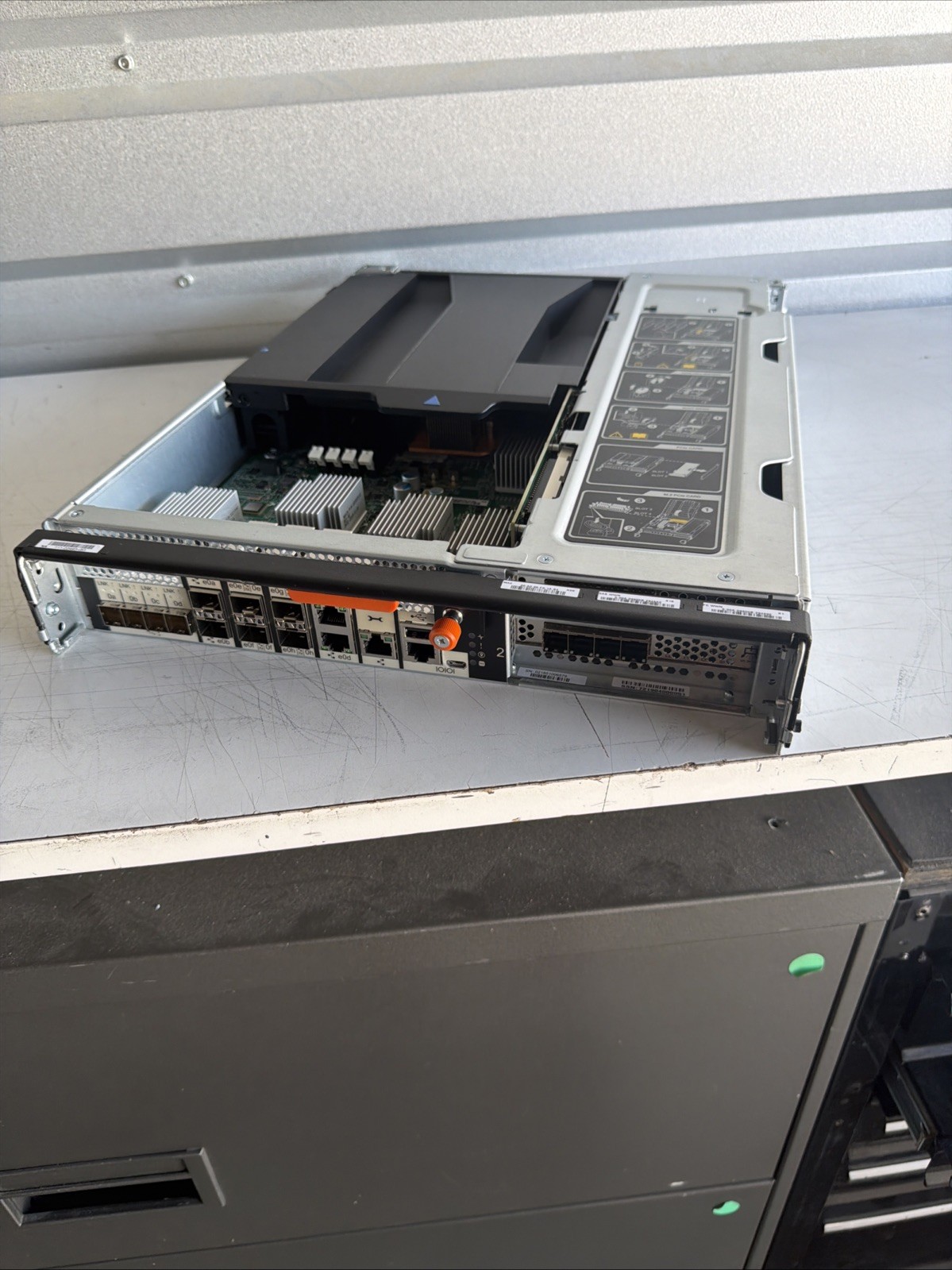 NETAPP  111-02494+B3 CONTROLLER MODULE