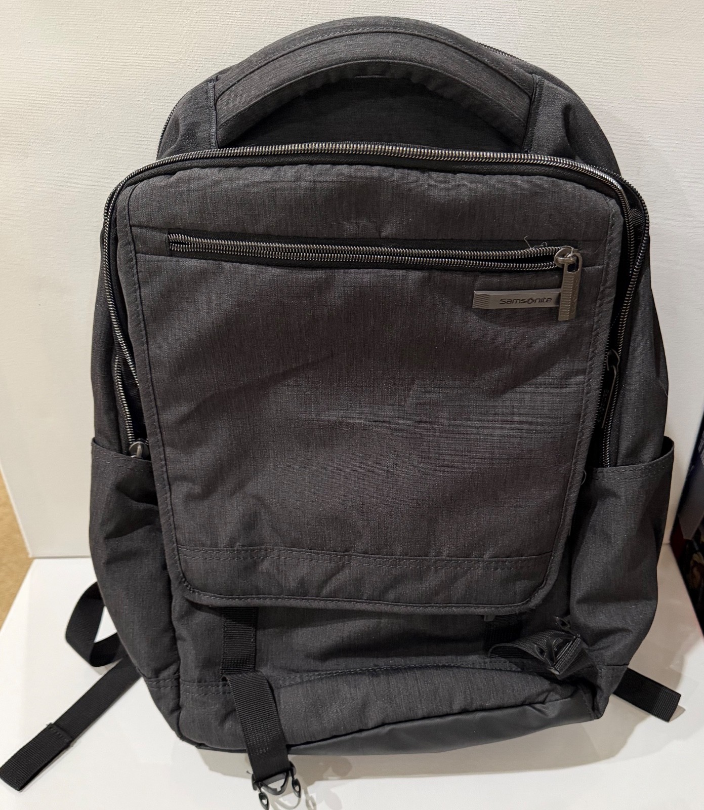 Samsonite Modern Utility Laptop 15.6” Backpack Charcoal Gray excellent condition