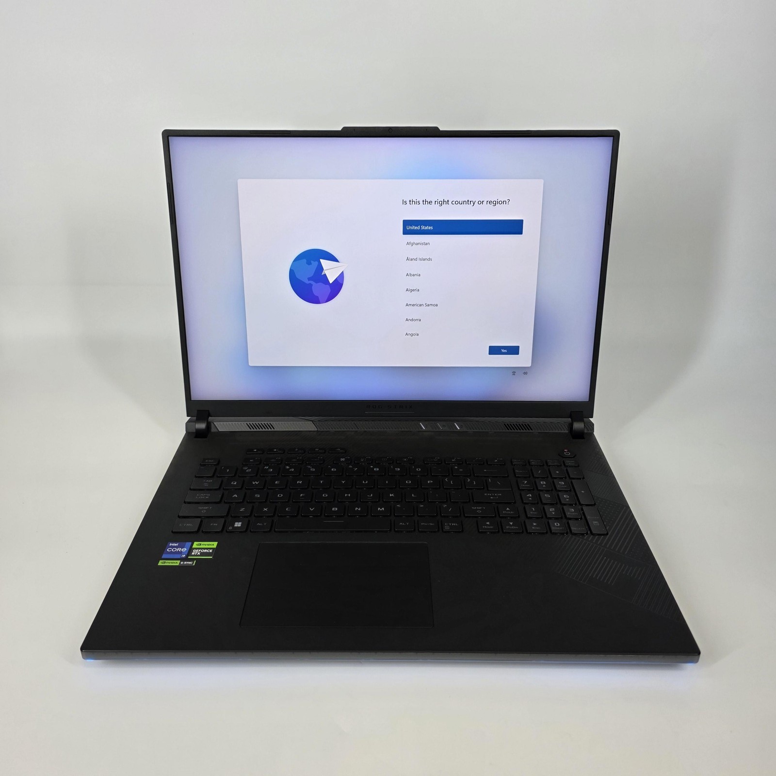 Asus ROG Strix Scar 18 G834 240Hz QHD+ 2024 2.2 GHz i9-14900HX 32GB 2TB RTX 4090