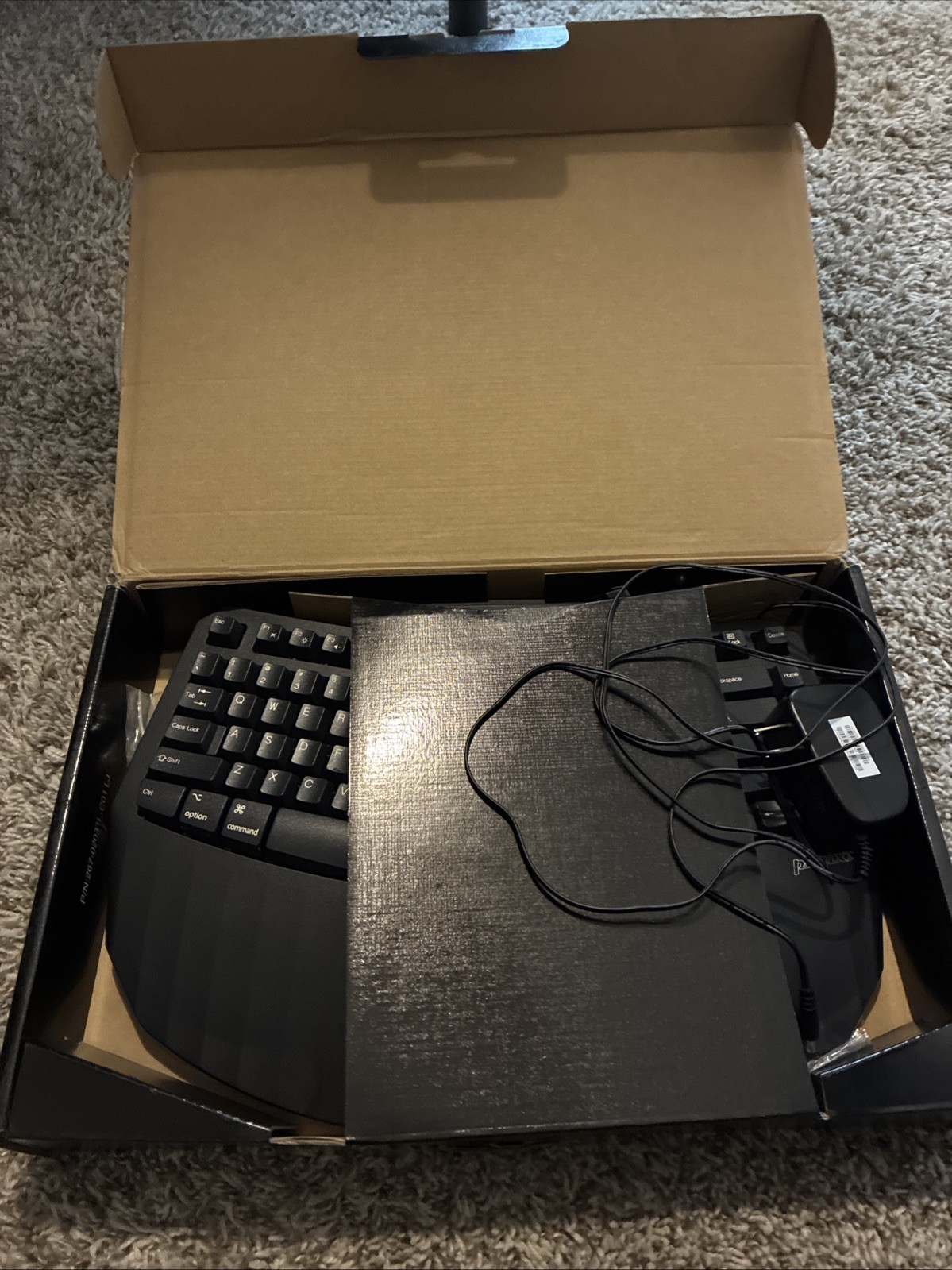 Perixx PERIBOARD-613 Wireless Ergonomic Compact Keyboard Bluetooth and 2.4GHz