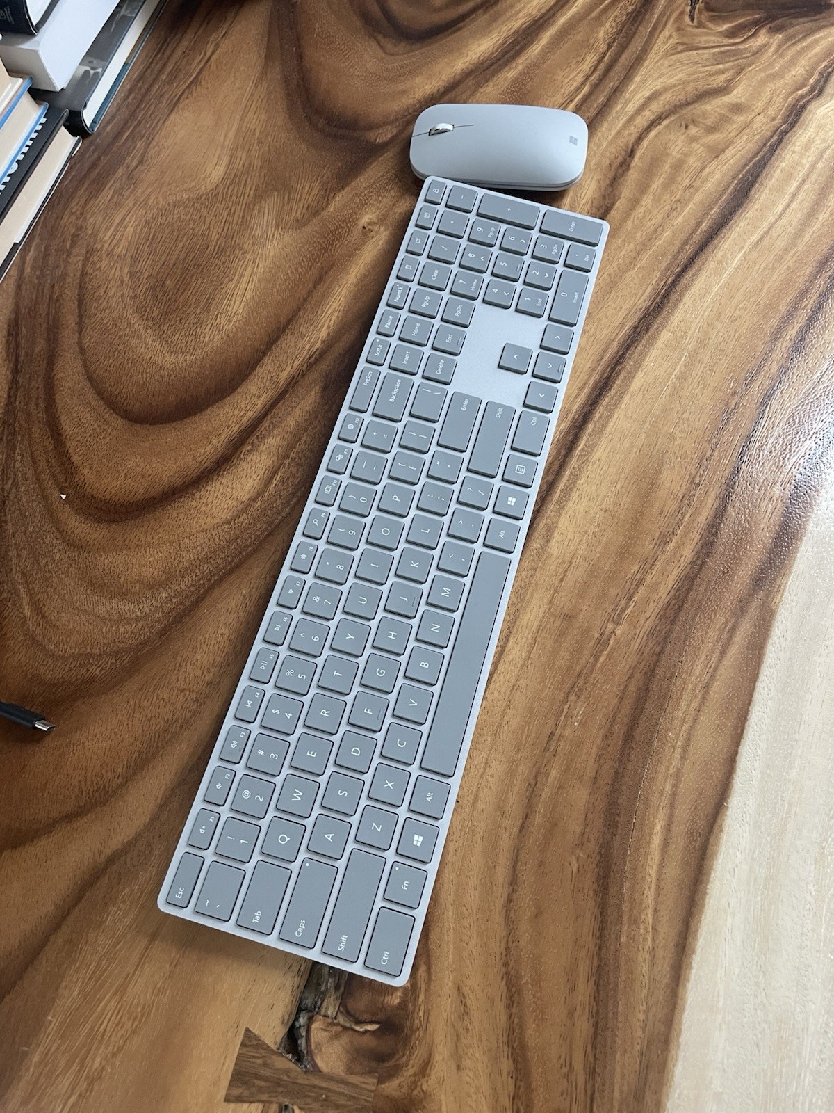 Microsoft Surface Wireless Keyboard Full-Size Silver with mouse