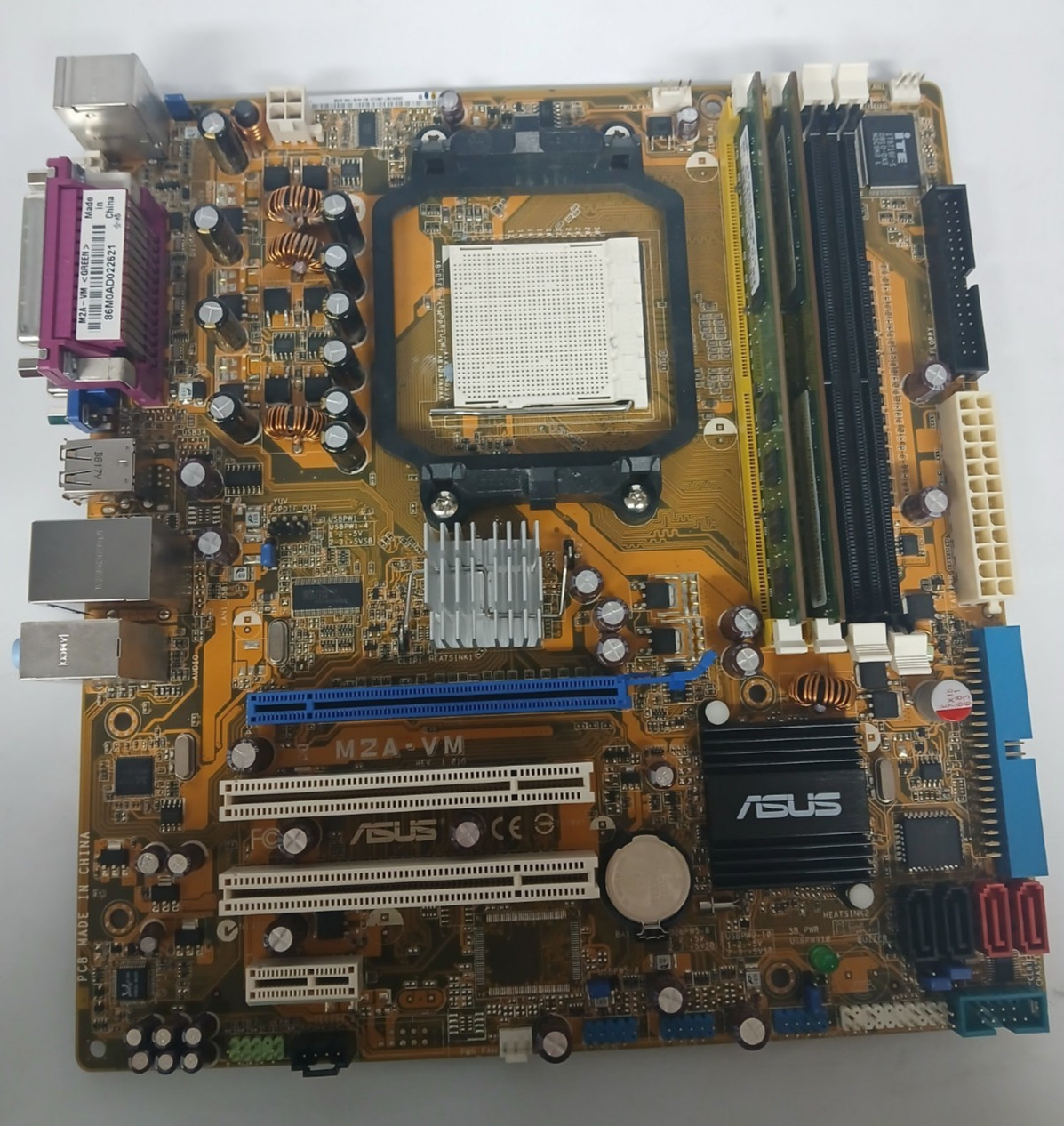 ASUS M2A-VM MOTHERBOARD DDR3 4GB + IO shield-TESTED WORKS GREAT