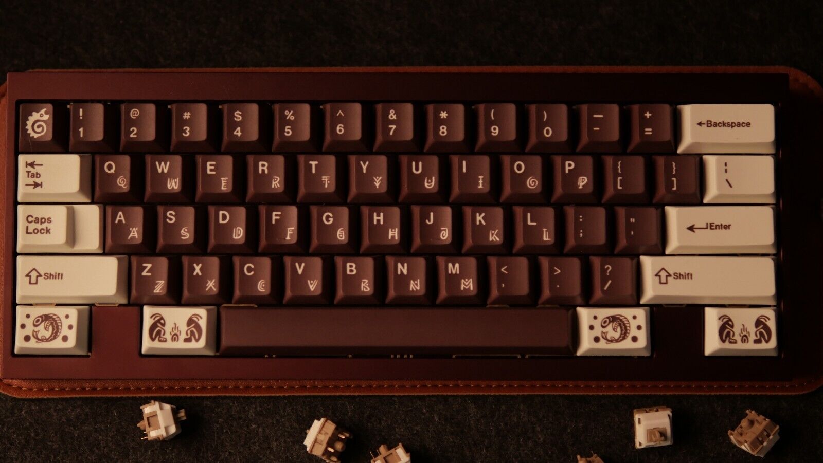 Tofu60 2.0 60% Keyboard w/ Carrying Case . FR4 Plate, Hotswap. HMX Linear Switch