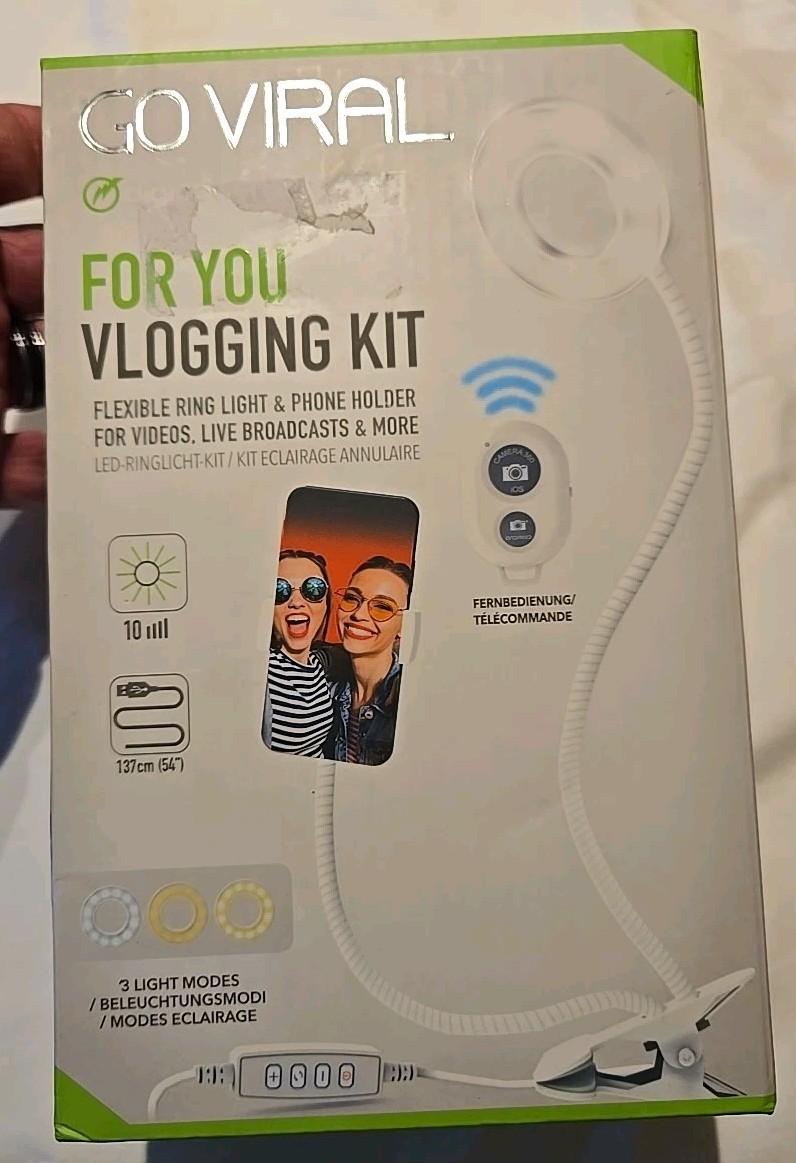 NEW Go Viral Vlogging For You DigiPower DP-VLR3 Live Streaming Light Kit LED