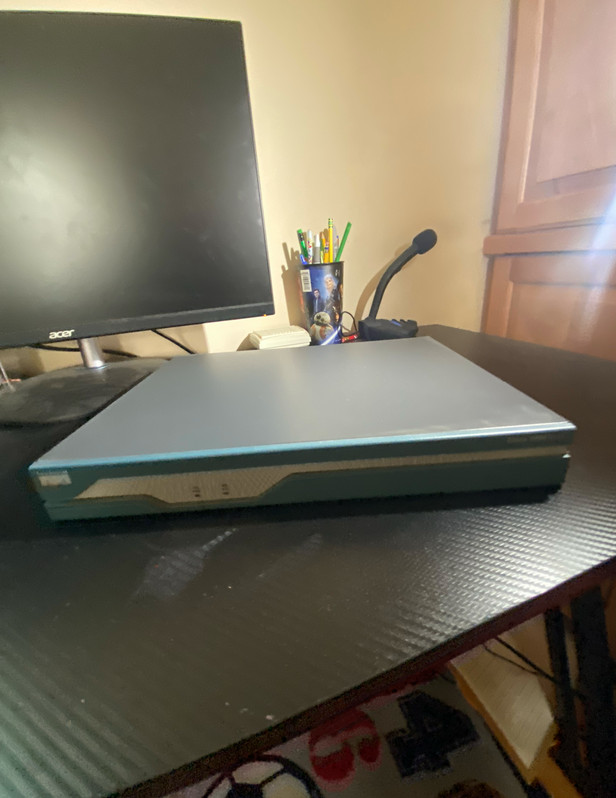 CISCO 1841 Integrated Router No Power Supply