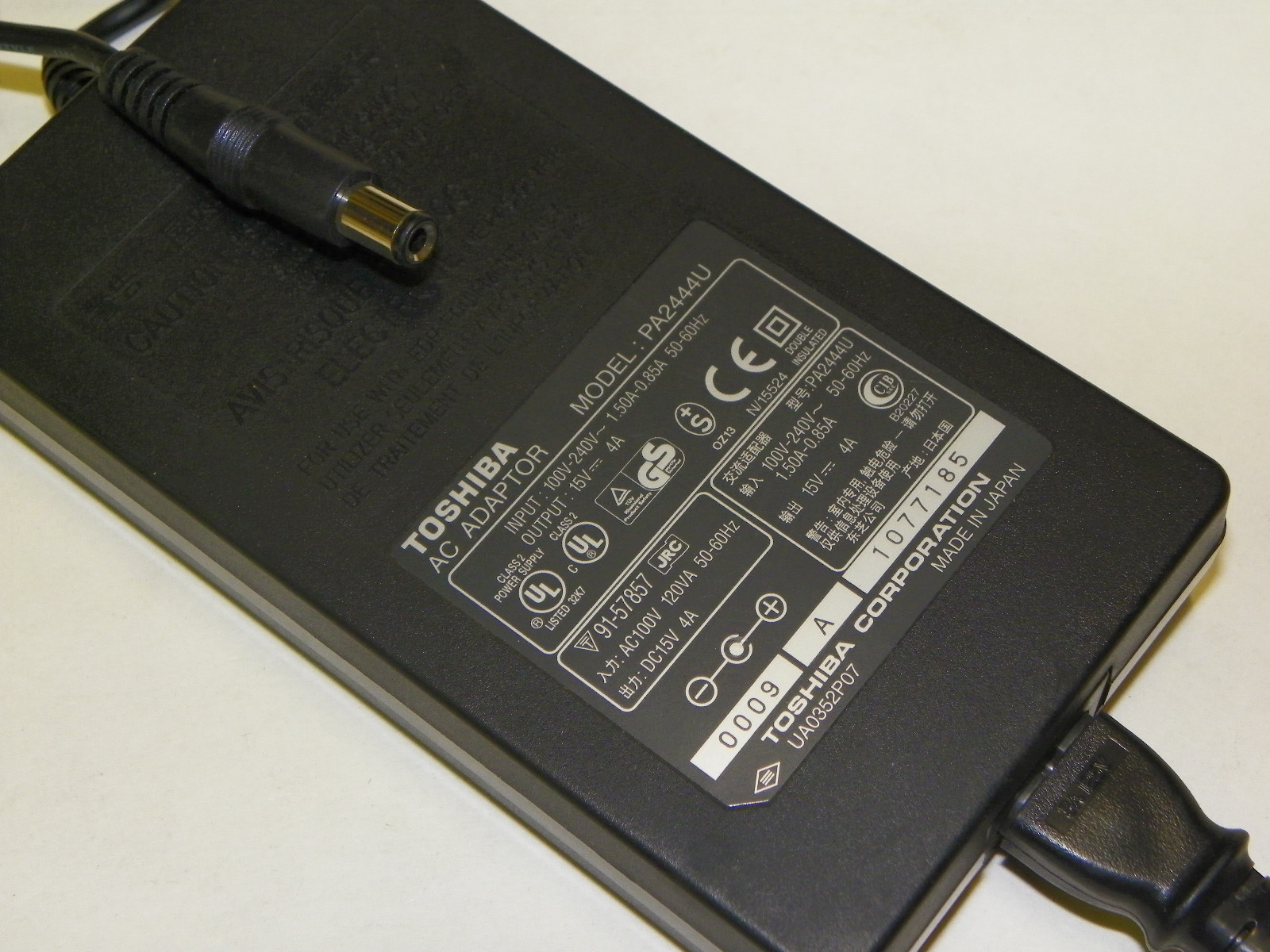Original Toshiba AC Adapter PA2444U 15V 60W For Satellite Tecra 6.3mm*3.0mm