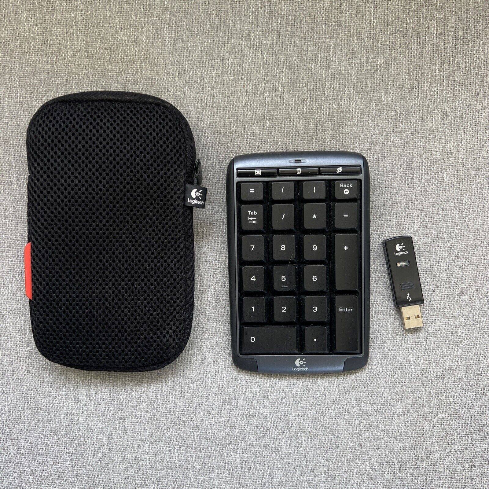Logitech N305 Wireless Number Key Pad Dongle Case Tested Working