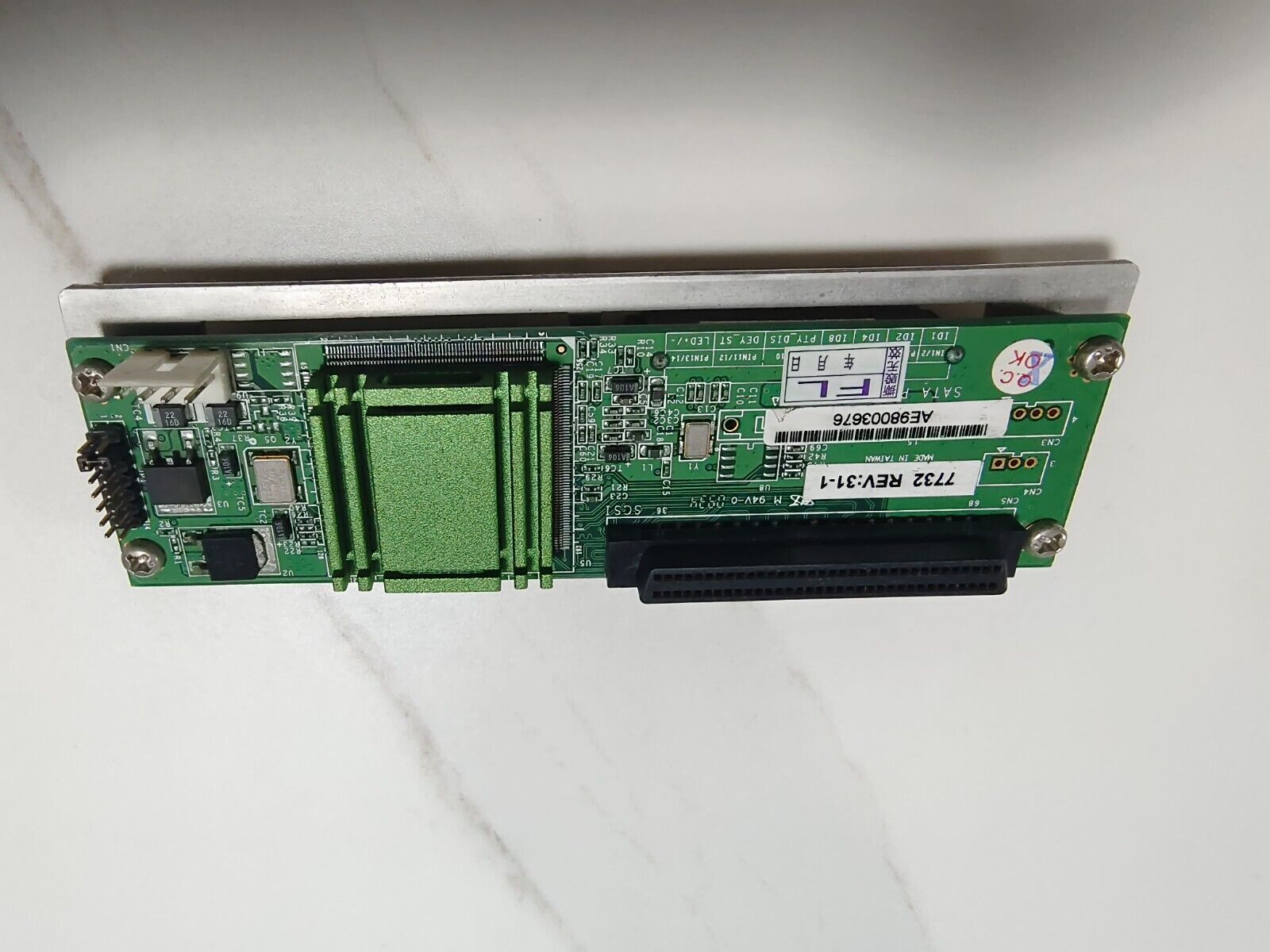 Acard 7732 Ultra SCSI-to-SATA Bridge Adapter for SATA hard disk  SN:AE98003676