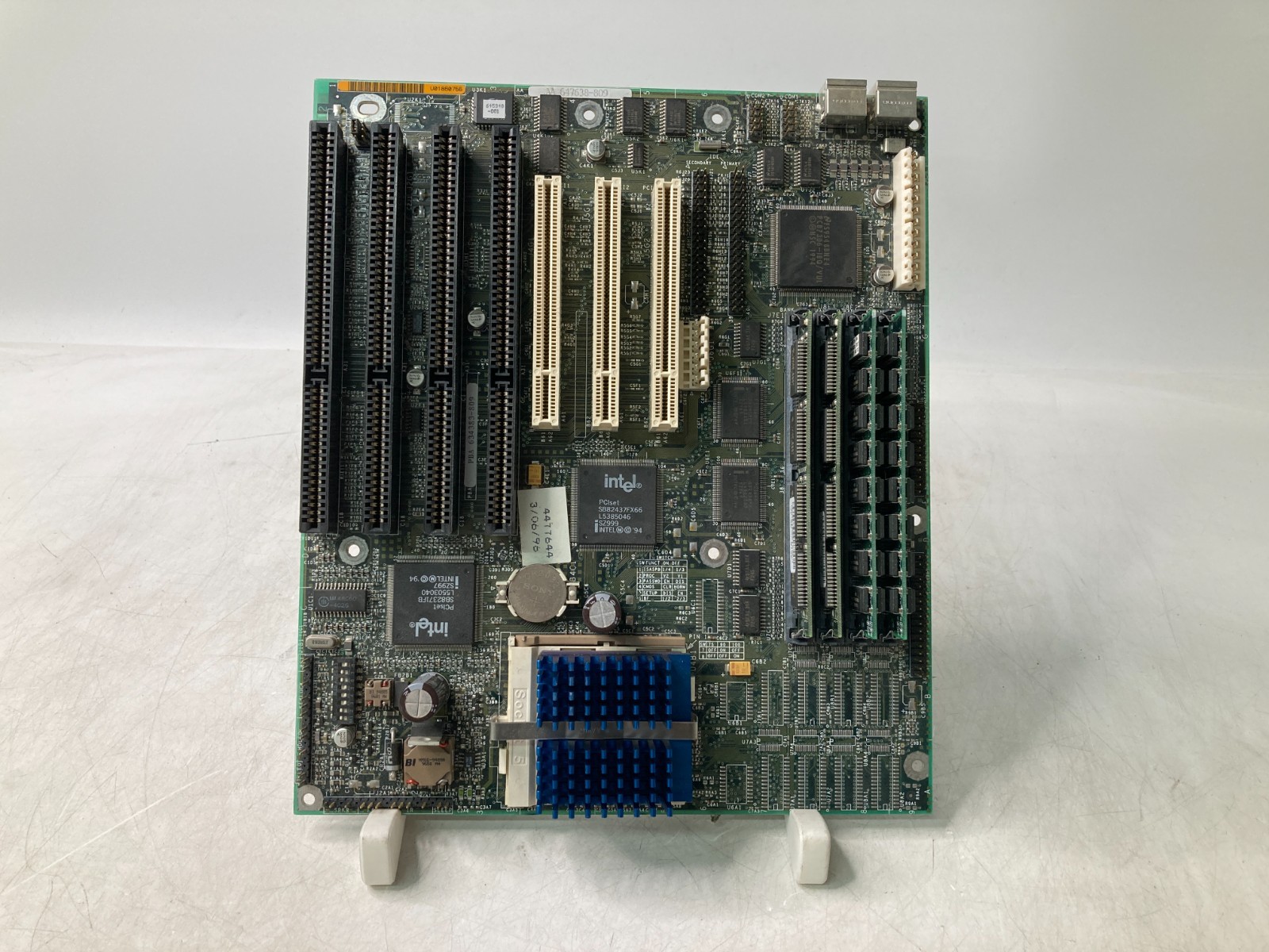 Vintage Gateway2000 Motherboard Intel PBA-634383-809 -Parts
