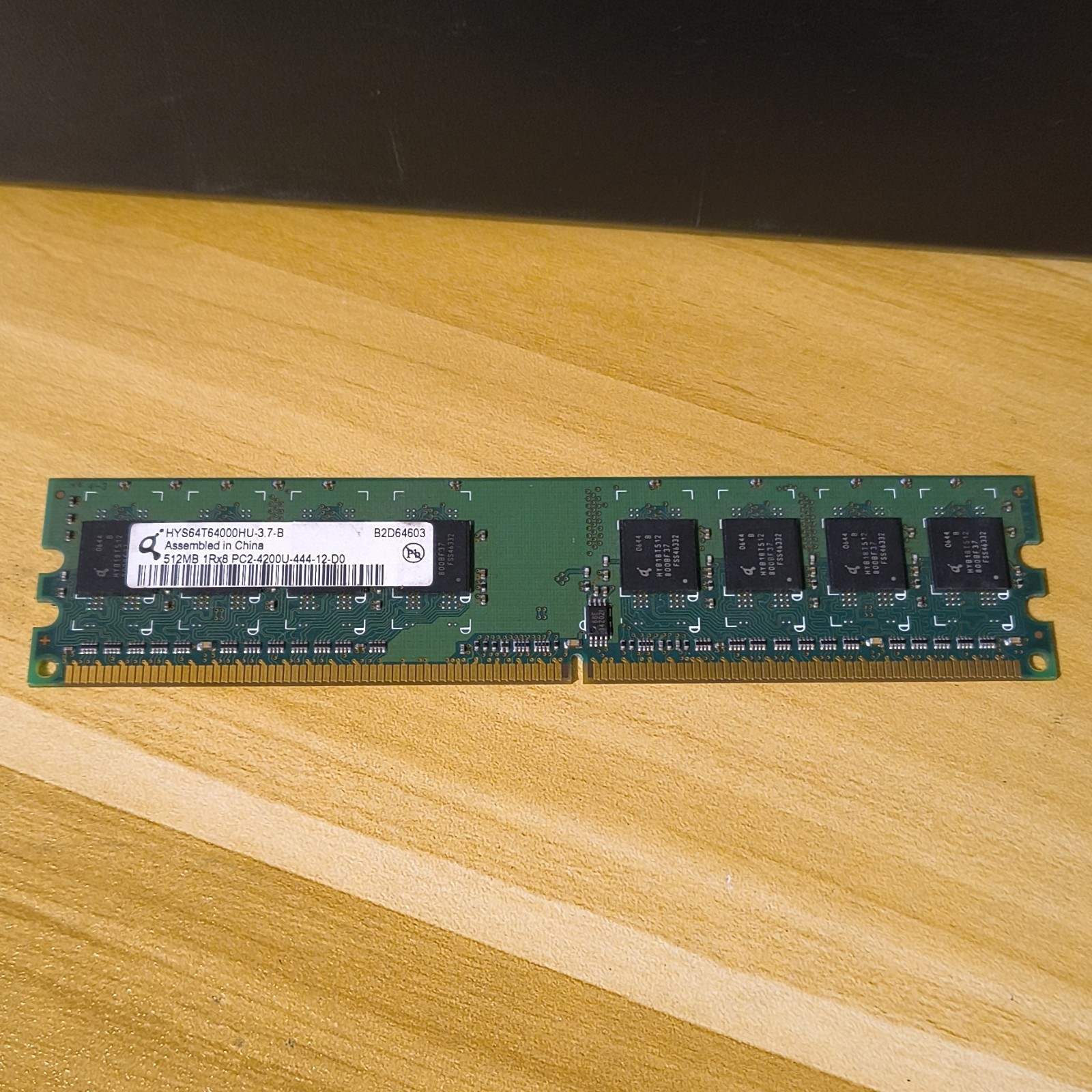 Qimonda 512MB DDR2 SDRAM PC2-4200 DIMM 240-Pin Memory HYS64T64000HU-3.7-B