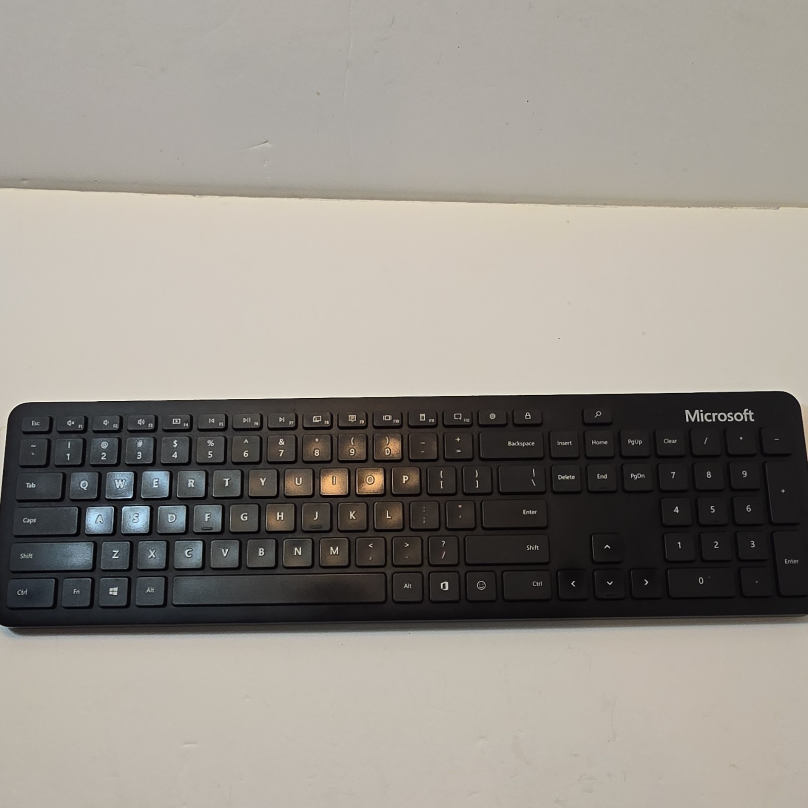 Microsoft Slim Black Keyboard, English QWERTY w/ Numeric Keypad, Function Keys
