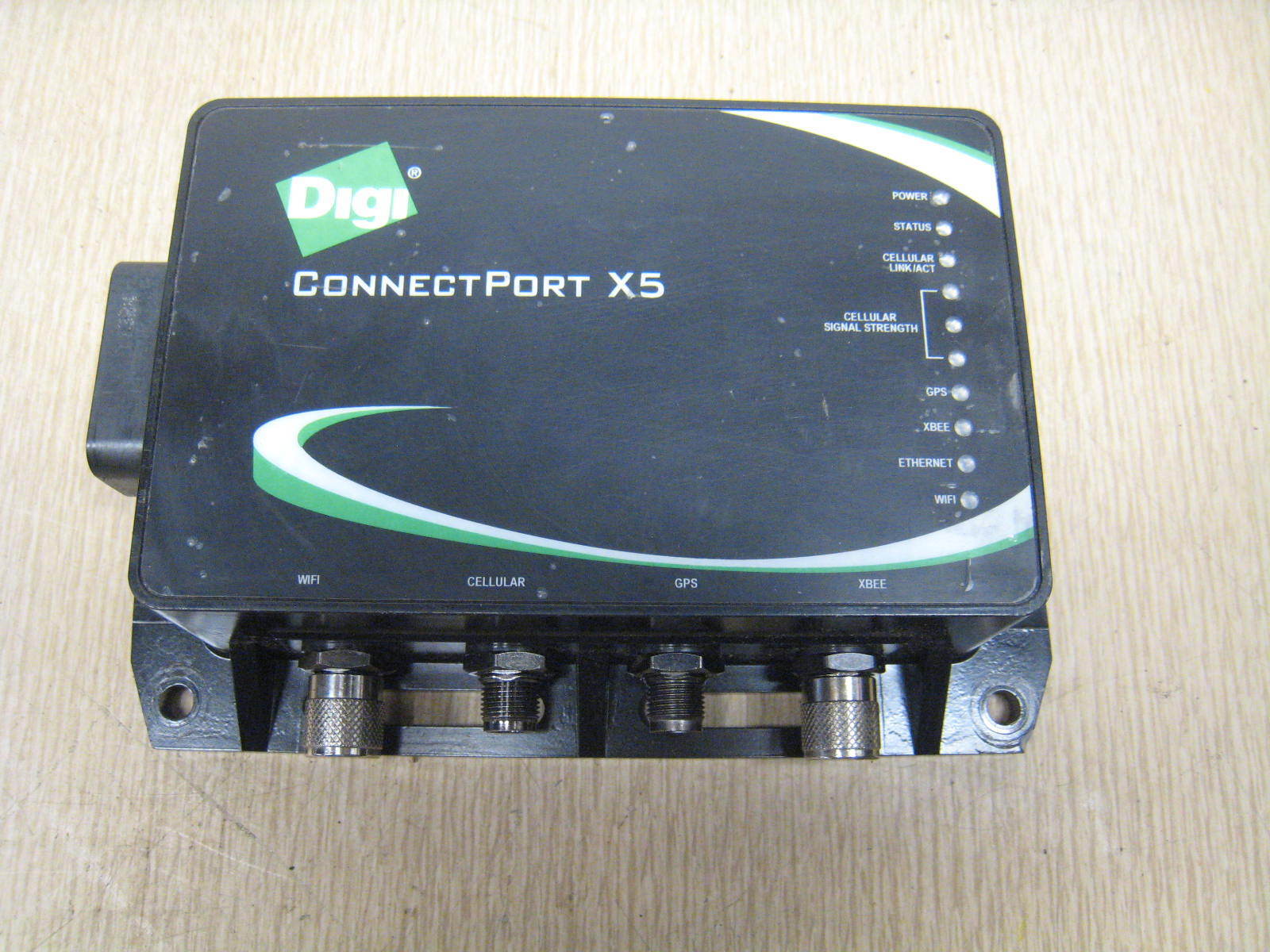USED Digi ConnectPort X5 XD-1002 CPX5R ZB CELLULAR GATEWAY  