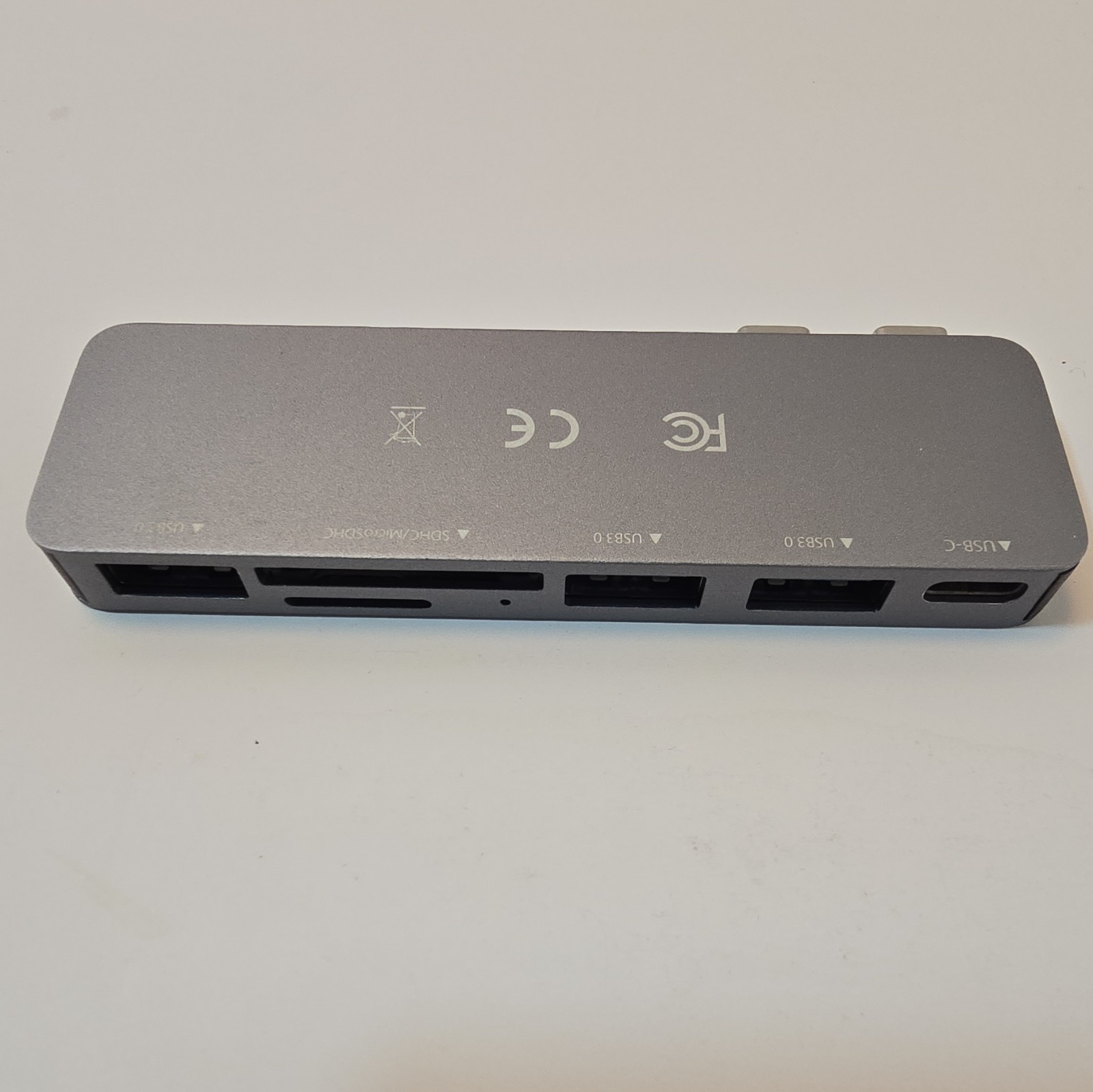 RayCue USB-C 1:4 Multiport Adapter Hub USB-A USB-C SD MicroSD Gray Short