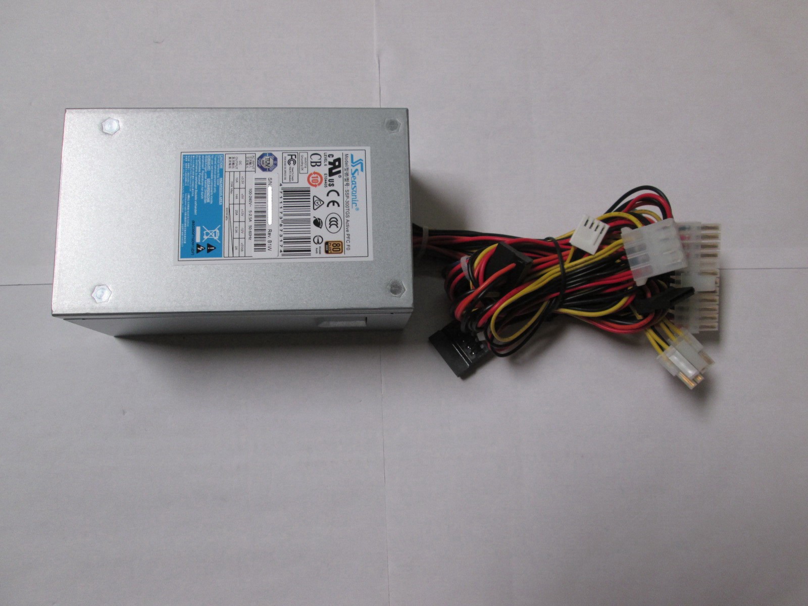 Seasonic SSP-300TGS 80 PLUS Gold Flex ATX12V Power Supply
