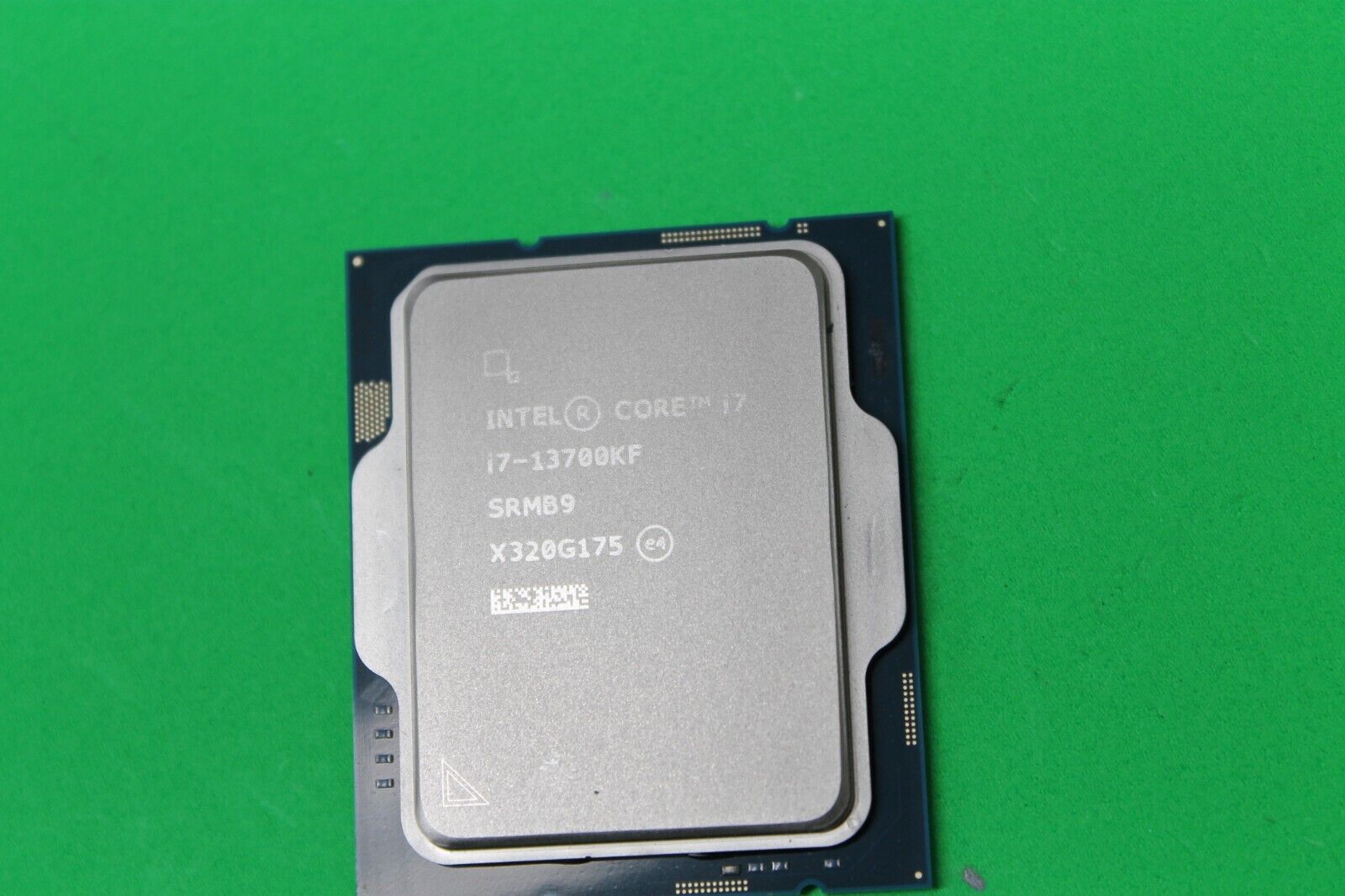 NEW Intel i7-13700KF 3.4GHz (Boost to 5.4GHz) 16 Cores CPU LGA1700 SRMB9