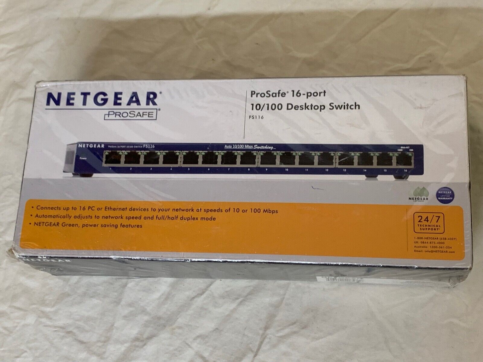 NETGEAR 16 Port Desktop Switch Model: FS116 10/100