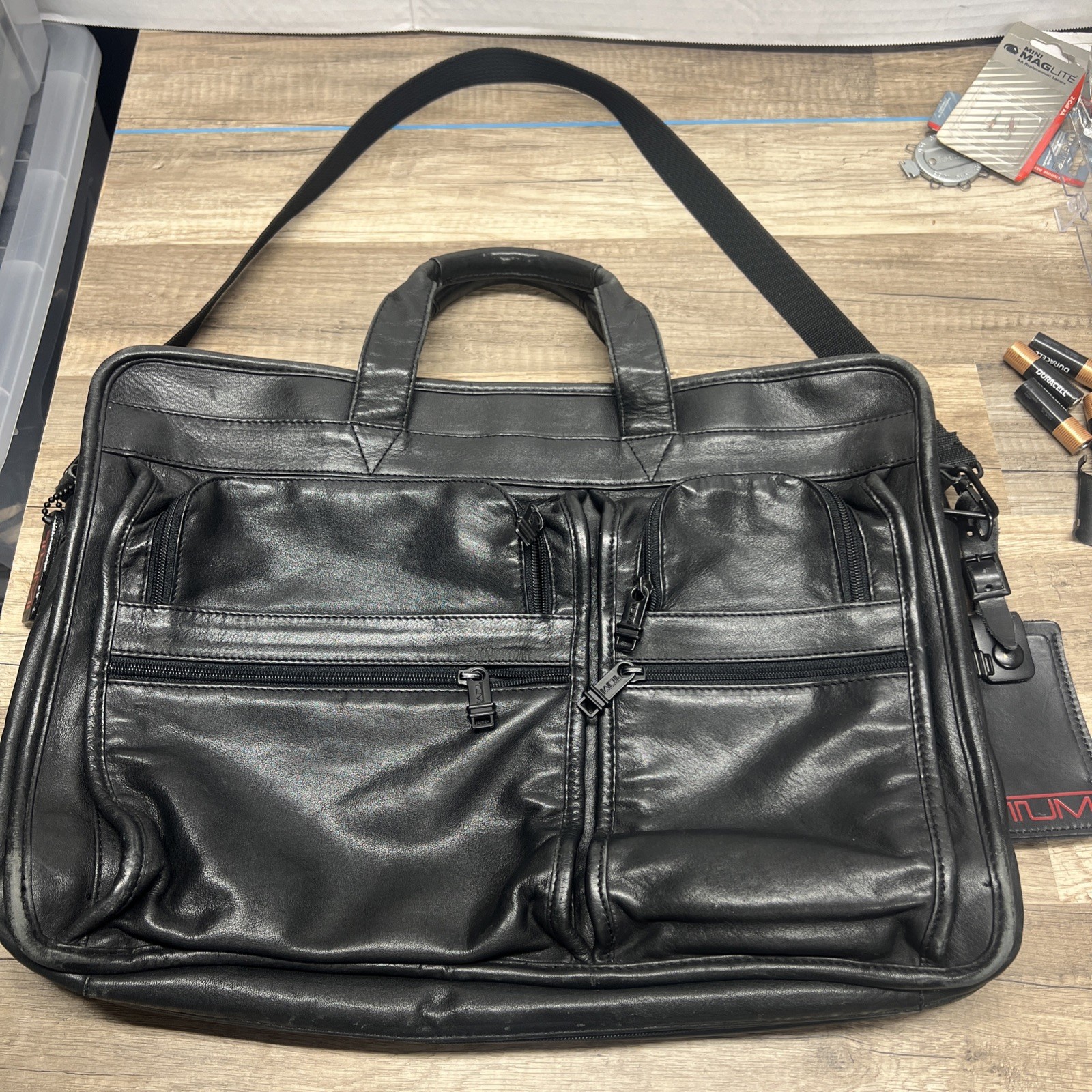Tumi Alpha Black Napa Leather Expandable Briefcase Laptop Bag 15" Messenger