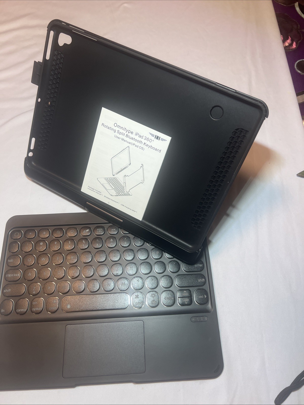 INI Omnitype S1 Rotatable Smart Keyboard Case for iPad 5/6/7/Air 2 (Black) - NEW