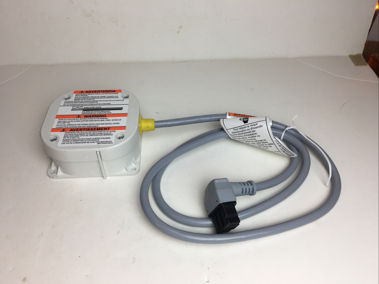 BizLink 3-Prong Gray Power Cable Cord And Box-wire Strip Gage
