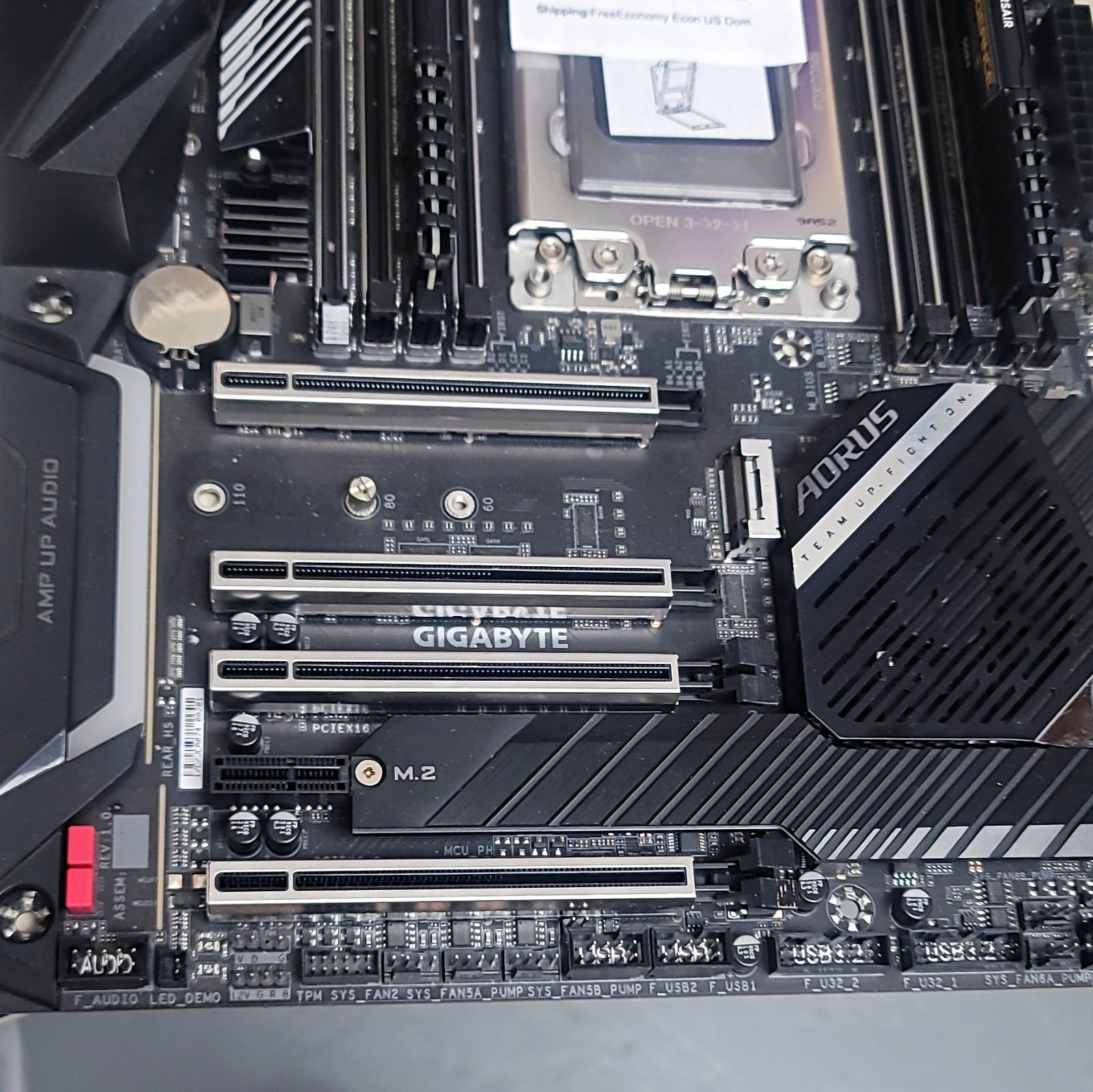 Open Box GIGABYTE AORUS Motherboard with 32gbs Of DDR4 Vengeance Ram.