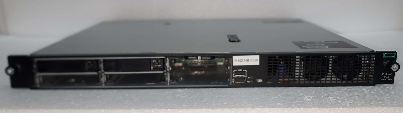 HPE PROLIANT DL20 GEN 10 PLU SERVER TPS-W023 SN.CZ224109G7 