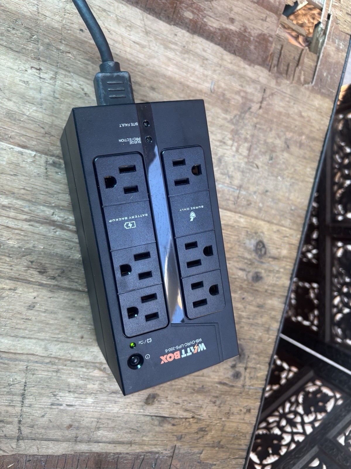 WattBox WB-OVRC-UPS-350-6 Standby UPS and Battery Pack 6-Outlet, 350V Tested