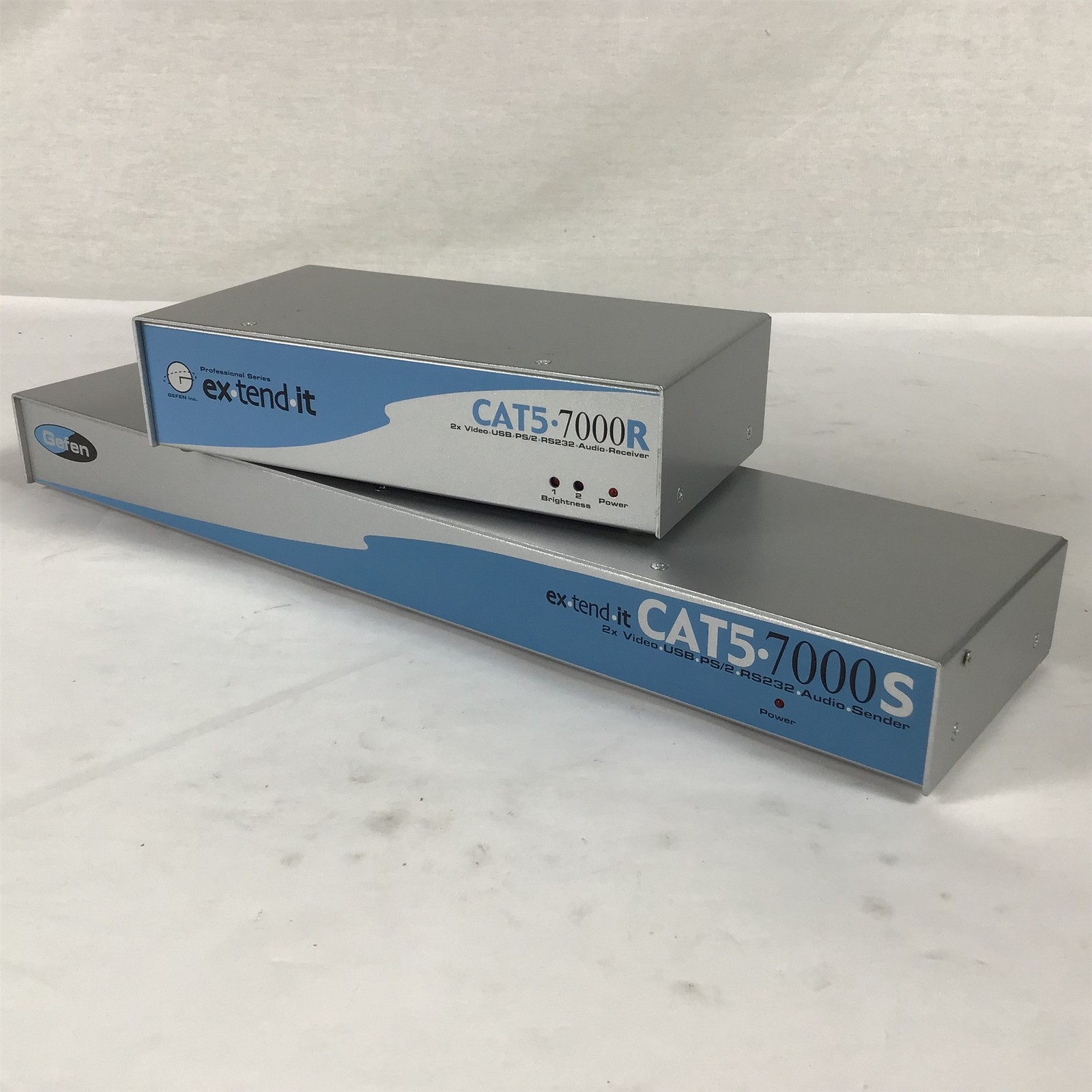 Gefen 2x Video USB PS/2 RS232 Audio CAT5 7000R Receiver & CAT5 7000S Sender