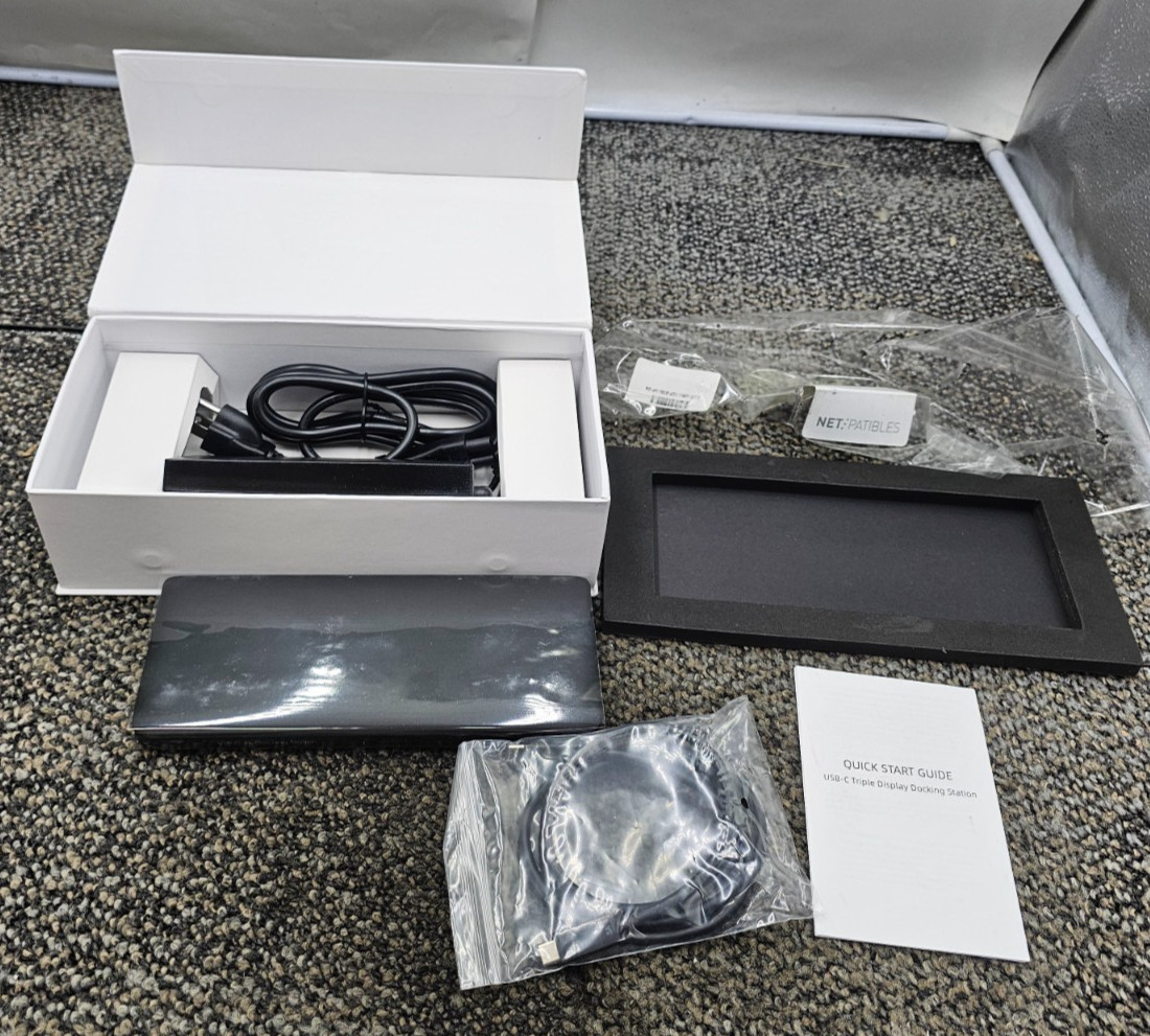 NET PATIBLES DOS-UBC-12P-01B USB-C 12-Port Docking Station 4K Triple Display MST