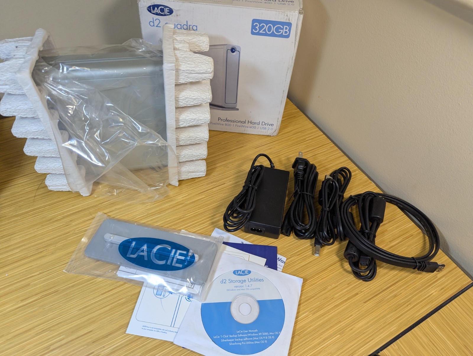 KSE LaCie 301108U d2 HD Quadra 7200RPM 8MB 320GB eSATA F800/400 External Drive