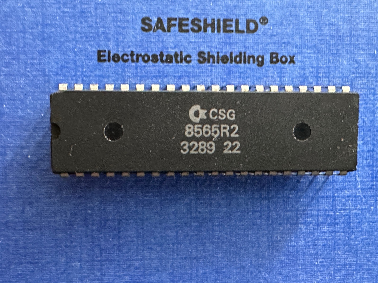 8565R2 CSG/MOS Video Chip IC VIC, Commodore C64 #32 89