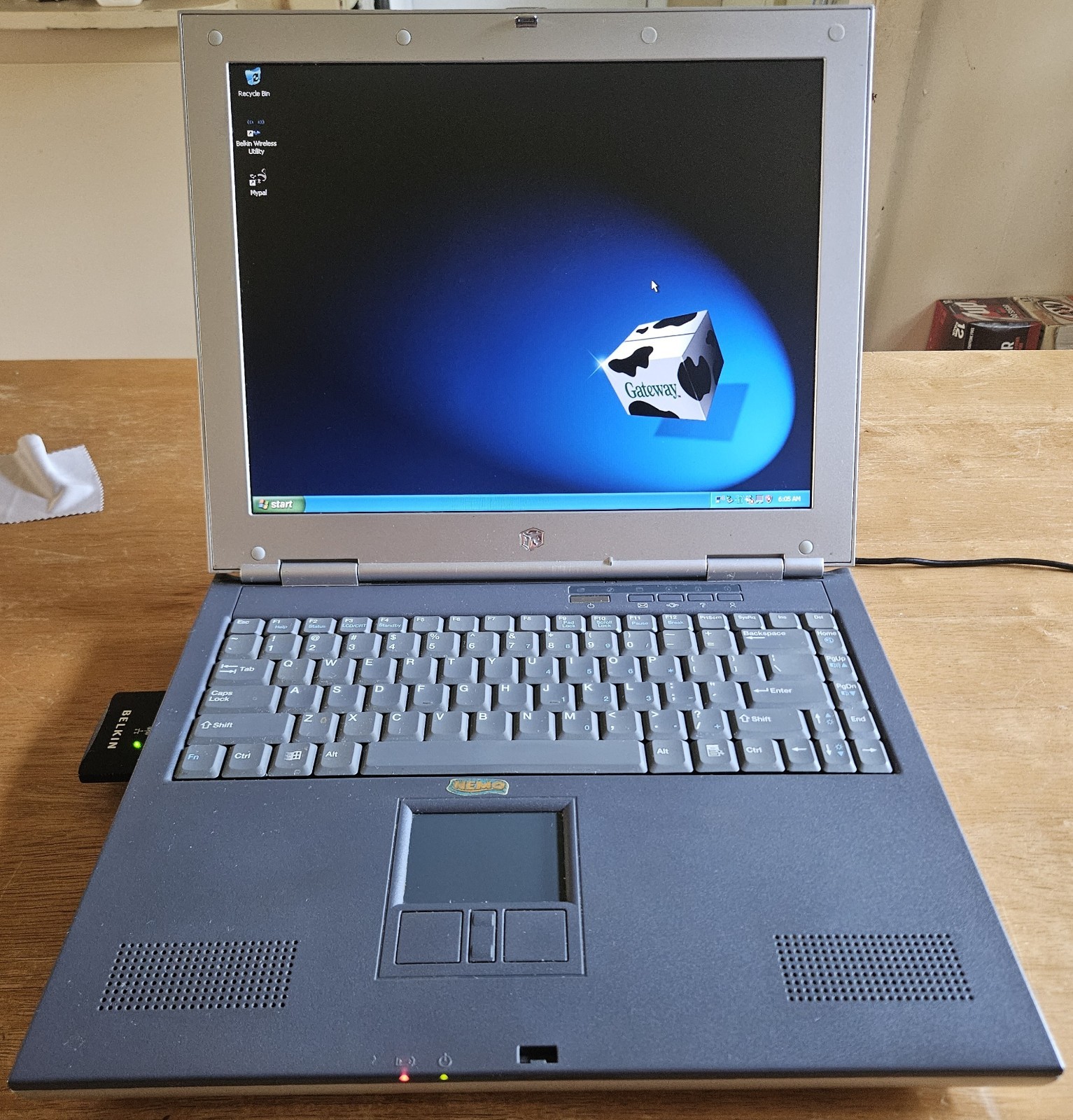Gateway 400SD4 Laptop – Windows XP SP3 Restored + OEM Discs & Belkin WiFi + Cord