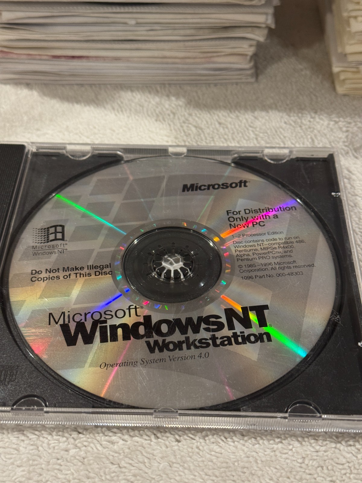 Microsoft Windows NT 4.0 Workstation - ACTIVATION CODE NOT INCLUDED