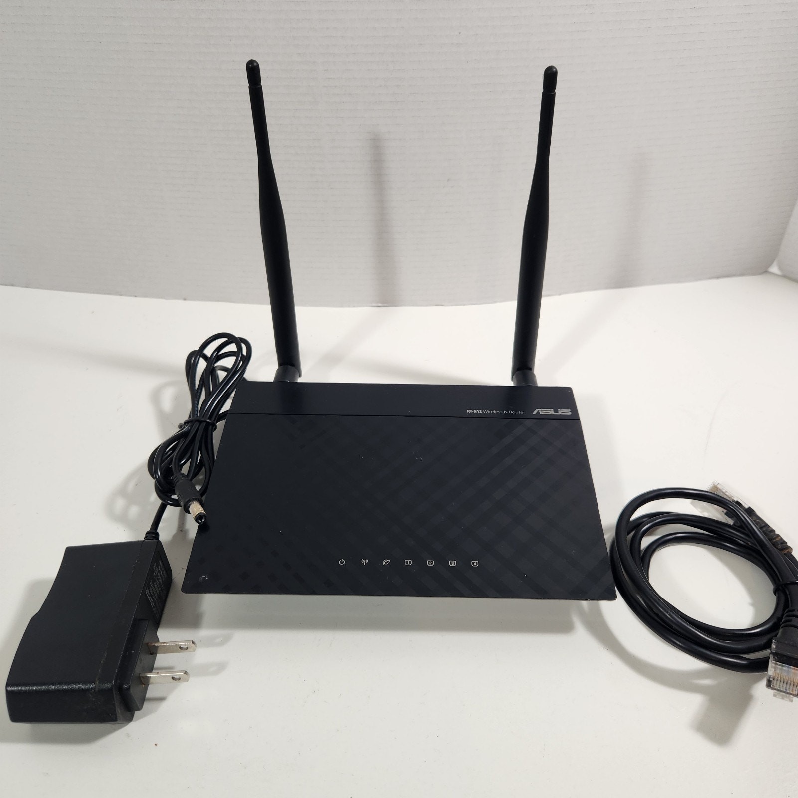 ASUS RT-N12 300 Mbps 4-Port 10/100 Wireless N Router (RT-N12 B1) Tested