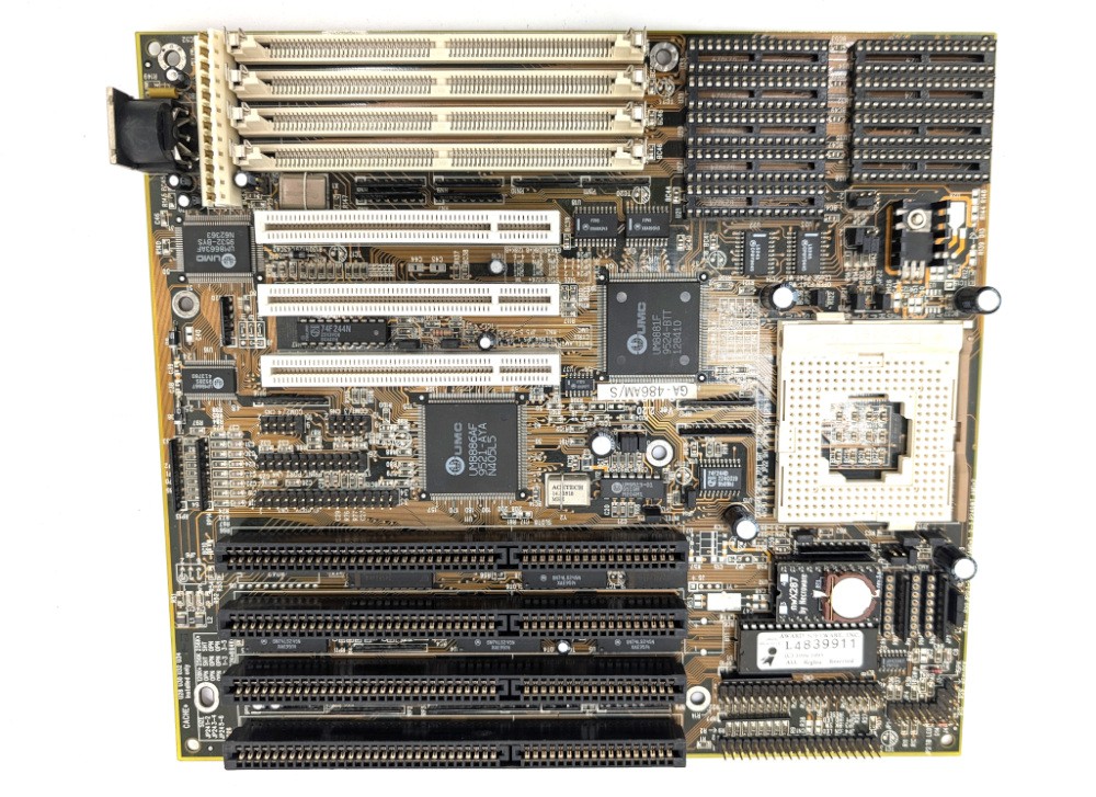 Gigabyte GA-486AM/S Vintage Socket 3 Mainboard UMC UM8886AF Chip