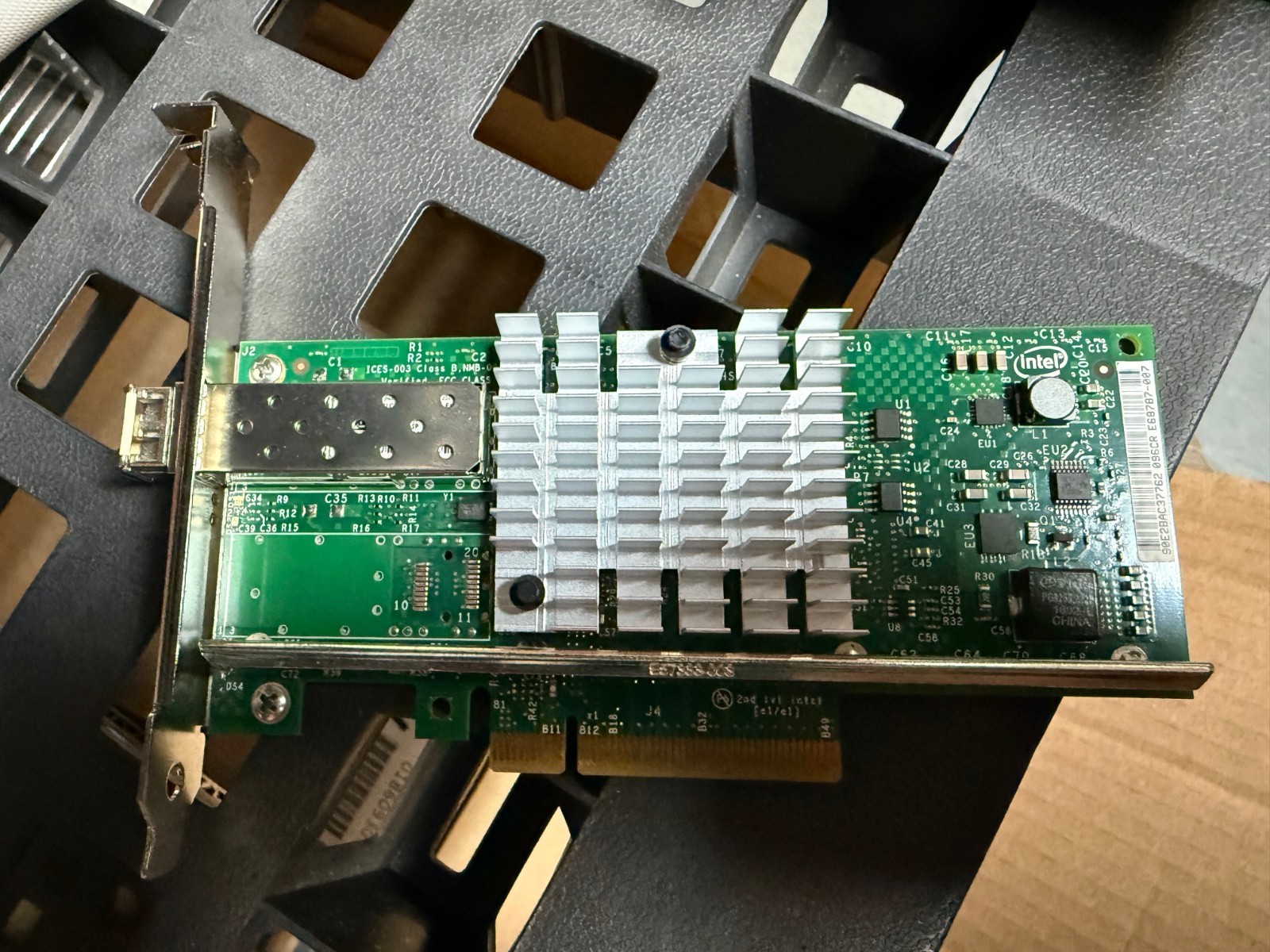 Intel X520-SR1 1 Port 10Gb SFP Network Card E10G41BFSR 900141 FH Bracket