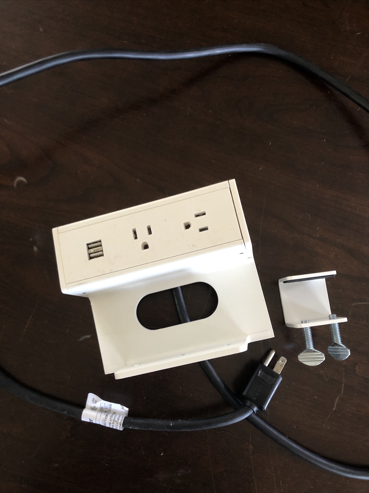 desk outlet organizer 2 USB 2 Outlets